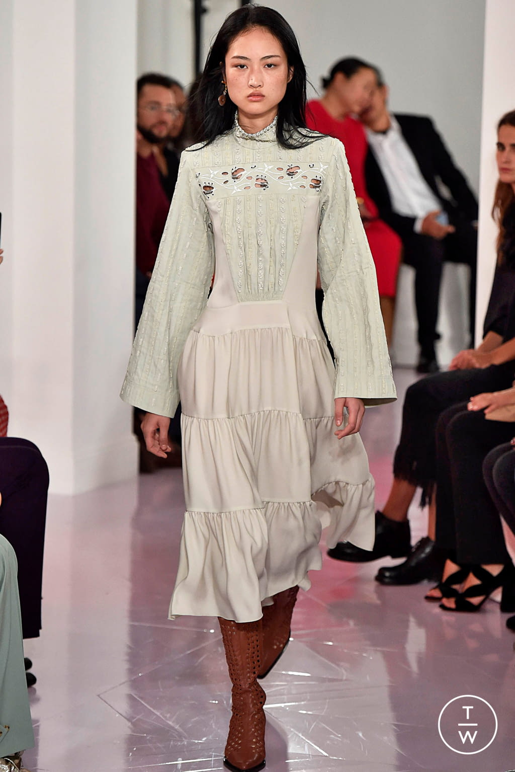 Fashion Week Paris Spring/Summer 2018 look 2 de la collection Chloé womenswear
