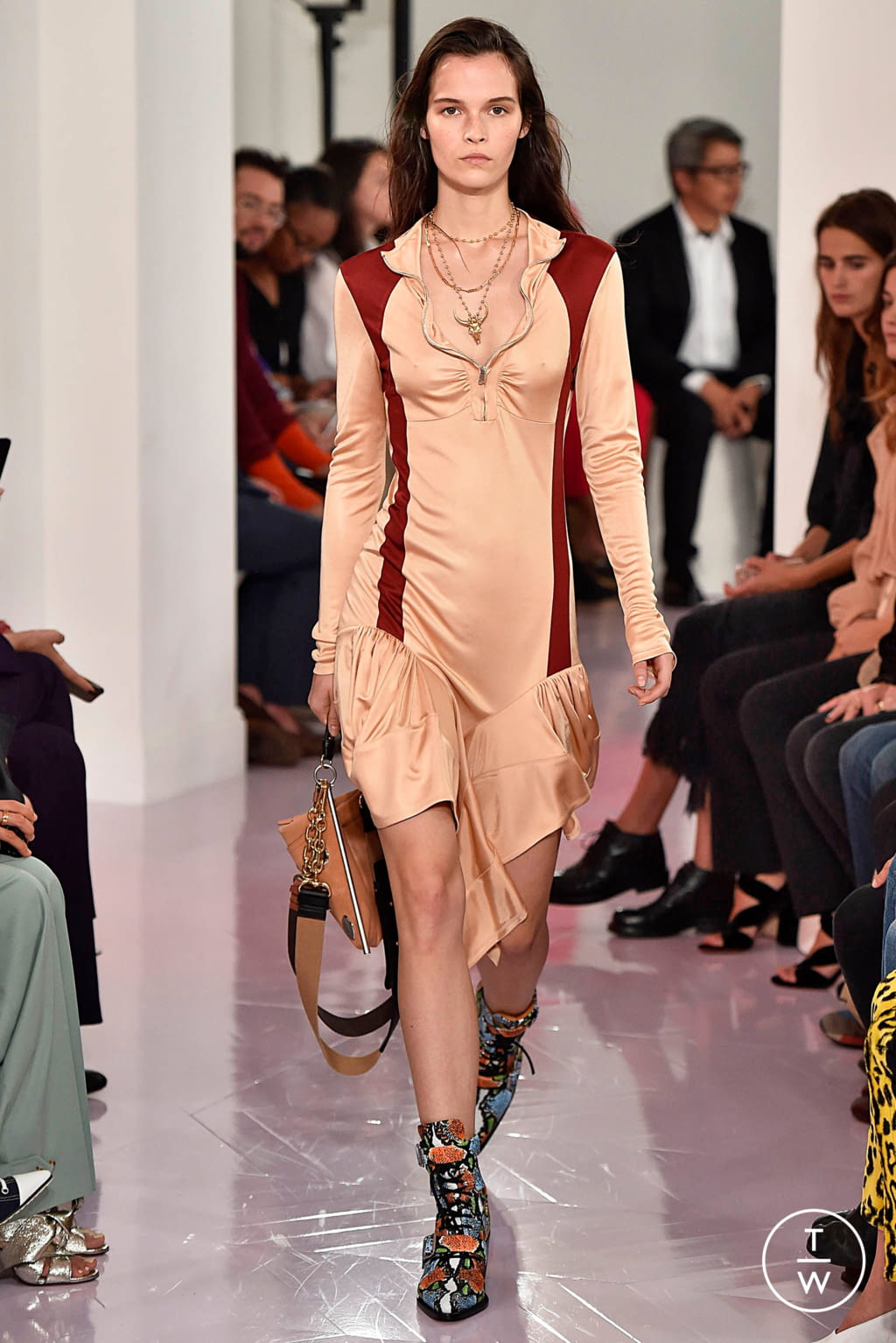 Fashion Week Paris Spring/Summer 2018 look 30 de la collection Chloé womenswear
