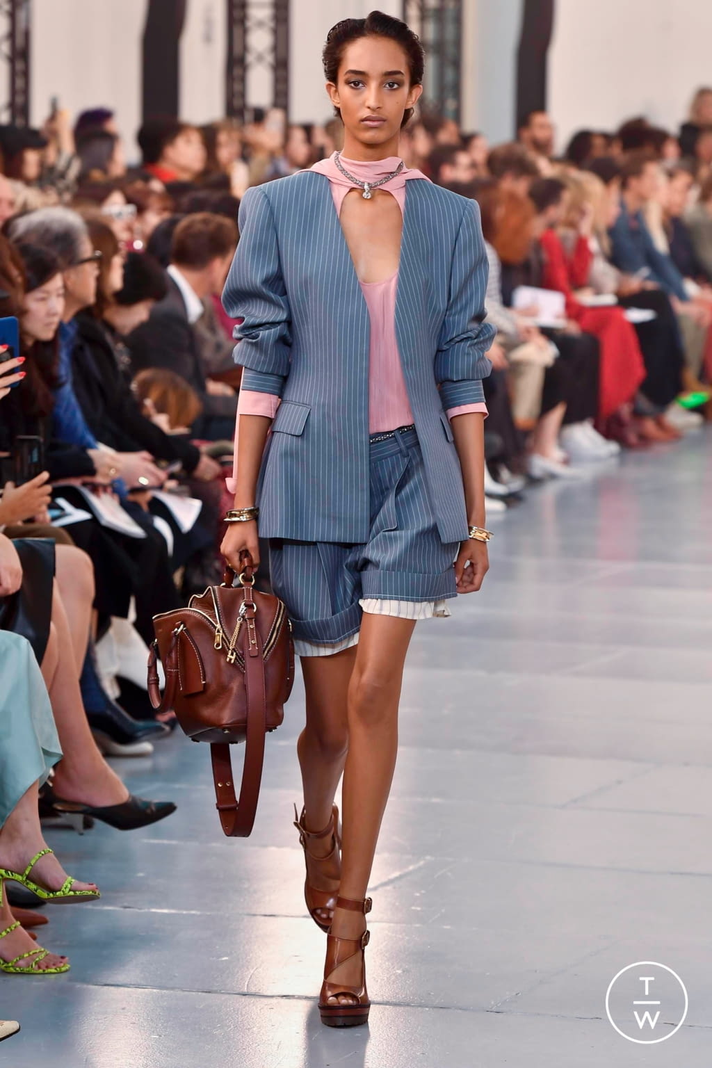Fashion Week Paris Spring/Summer 2020 look 4 from the Chloé collection womenswear