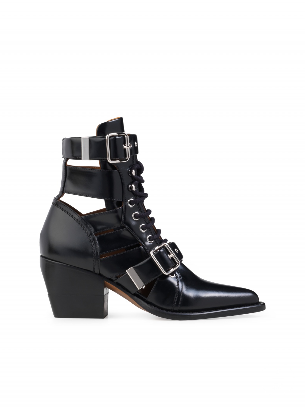 Fashion Week Paris Spring/Summer 2018 look 24 from the Chloé collection womenswear accessories