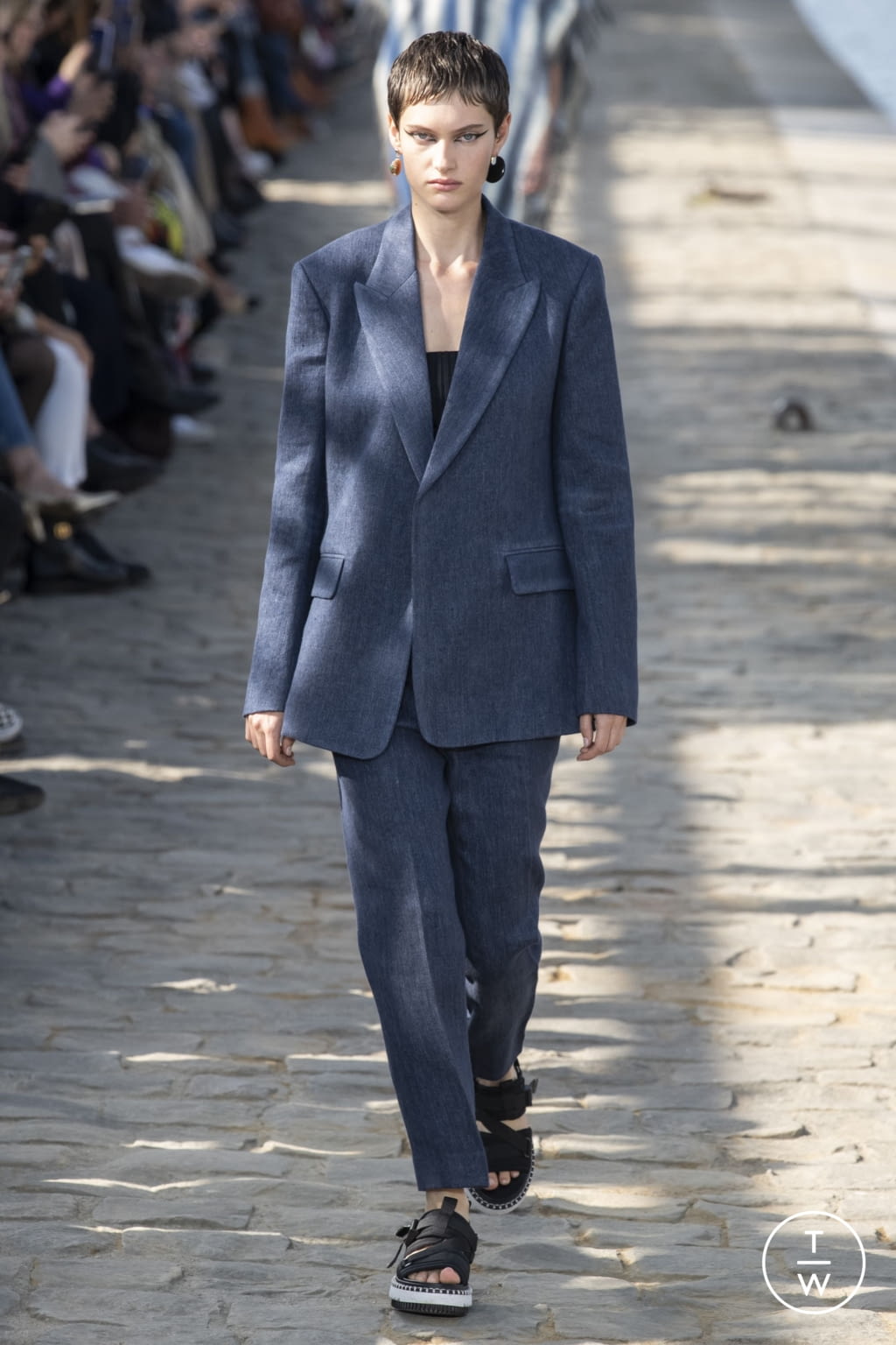Fashion Week Paris Spring/Summer 2022 look 18 from the Chloé collection womenswear