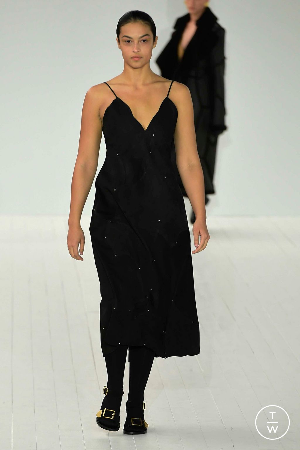 Fashion Week Paris Fall/Winter 2023 look 2 de la collection Chloé womenswear