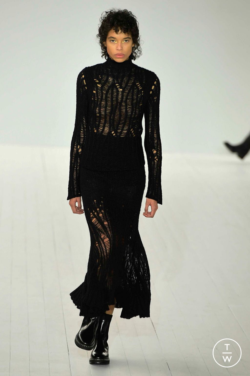 Fashion Week Paris Fall/Winter 2023 look 27 from the Chloé collection 女装