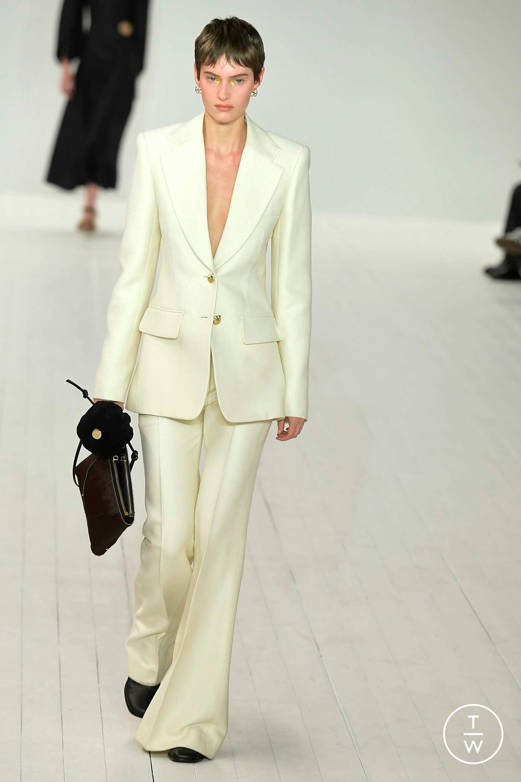 Fashion Week Paris Fall/Winter 2023 look 31 from the Chloé collection 女装
