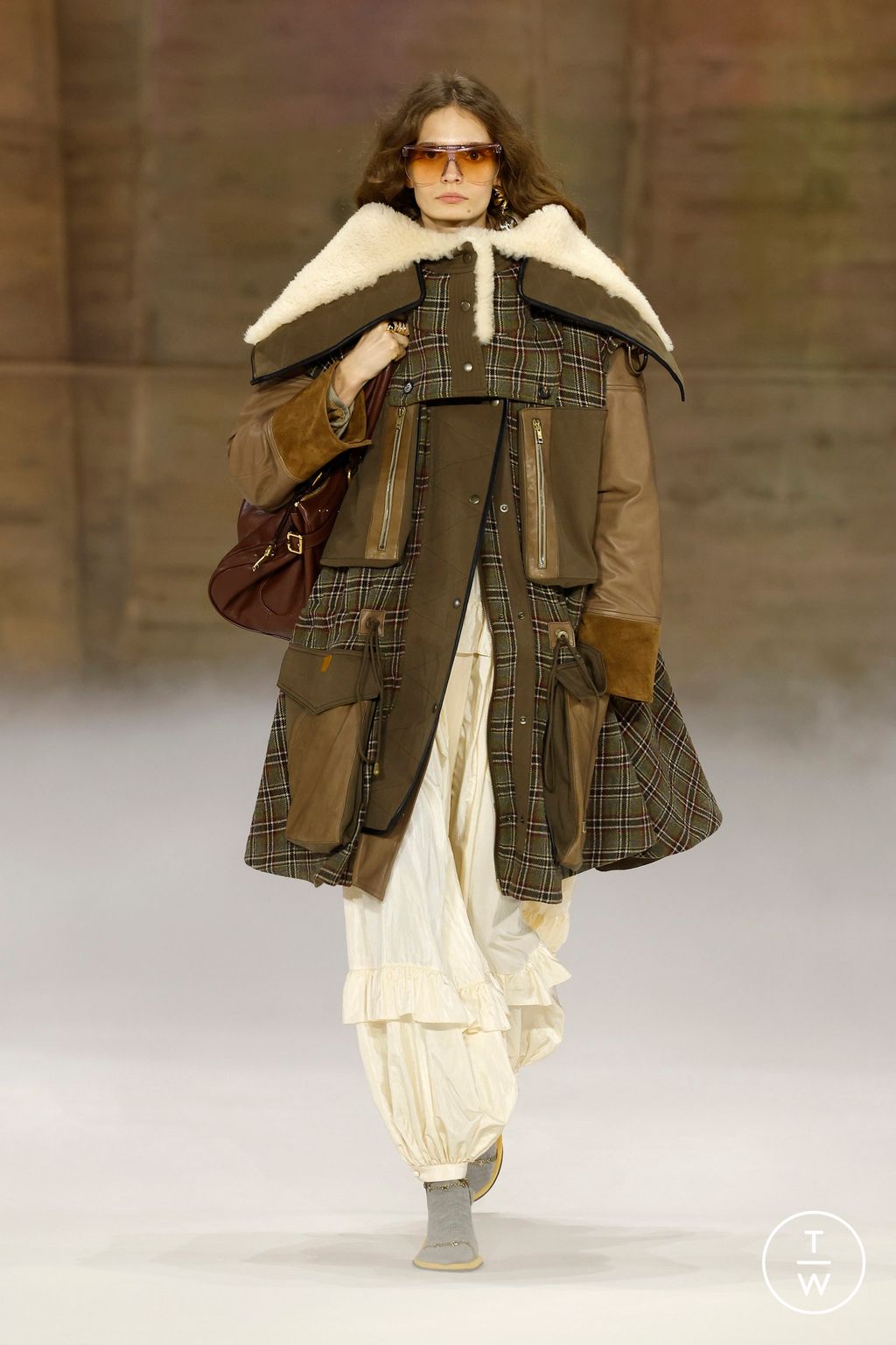 Fashion Week Paris Fall/Winter 2026 look 42 from the Chloé collection womenswear