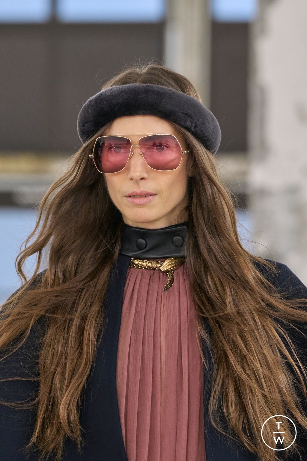 Fashion Week Paris Fall/Winter 2024 look 49 from the Chloé collection womenswear accessories