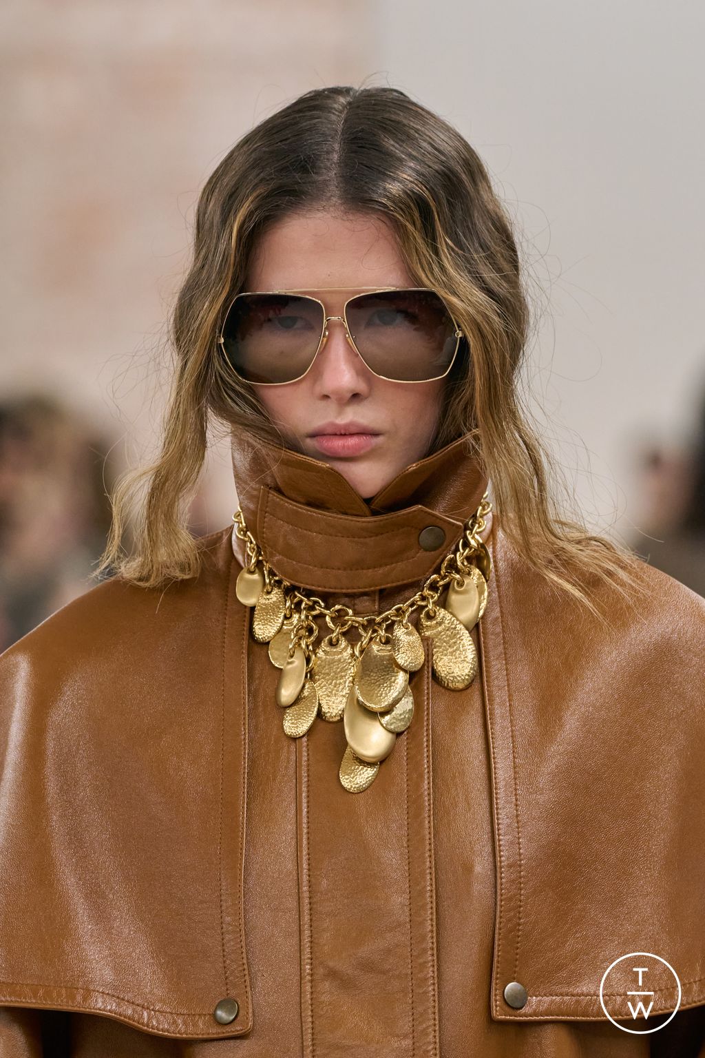 Fashion Week Paris Fall/Winter 2024 look 52 from the Chloé collection womenswear accessories