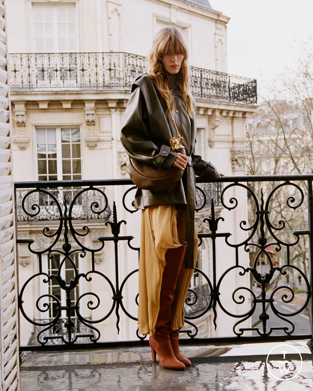 Fashion Week Paris Pre-Fall 2024 look 7 from the Chloé collection womenswear