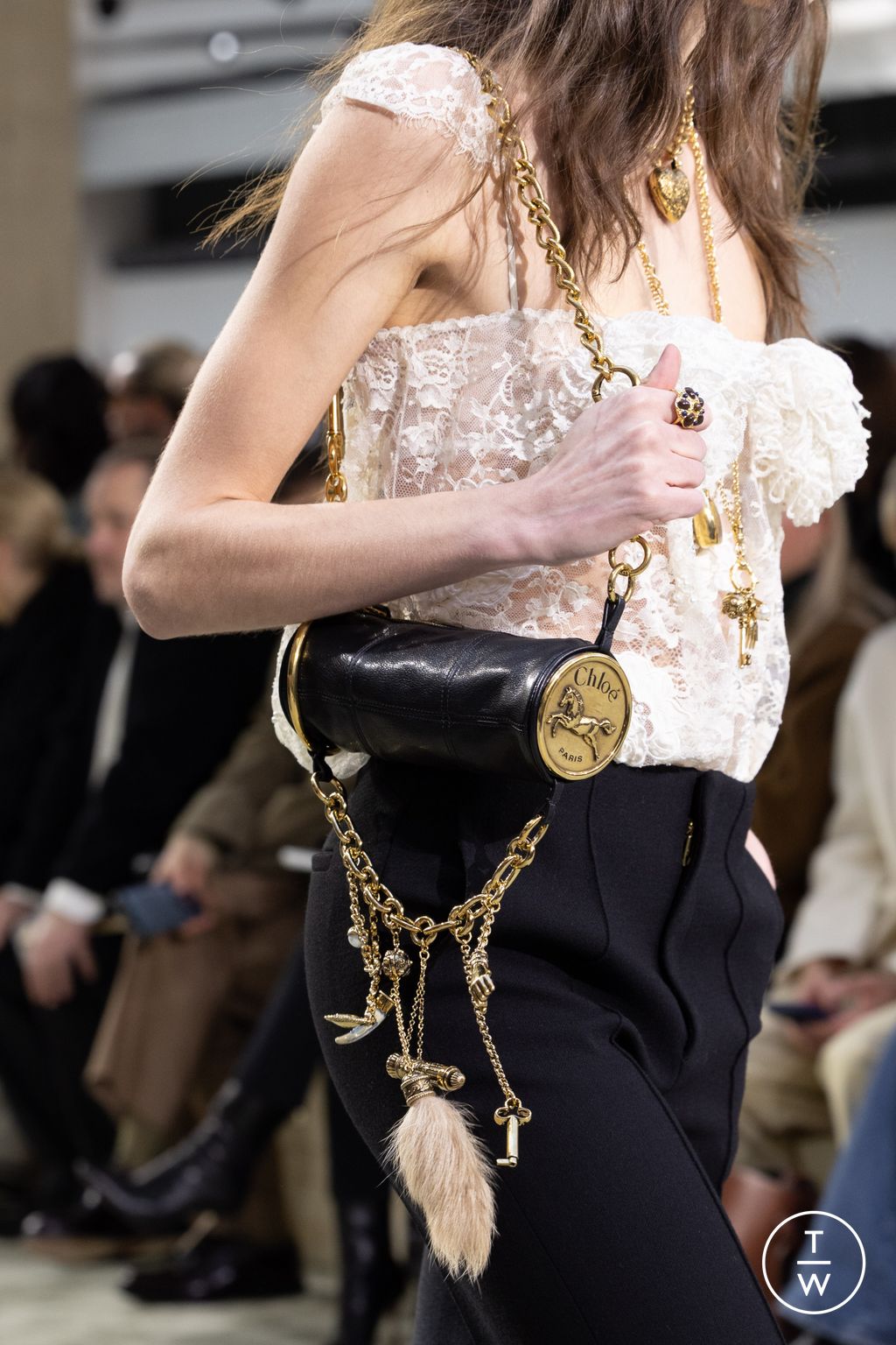 Fashion Week Paris Fall/Winter 2025 look 33 from the Chloé collection womenswear accessories