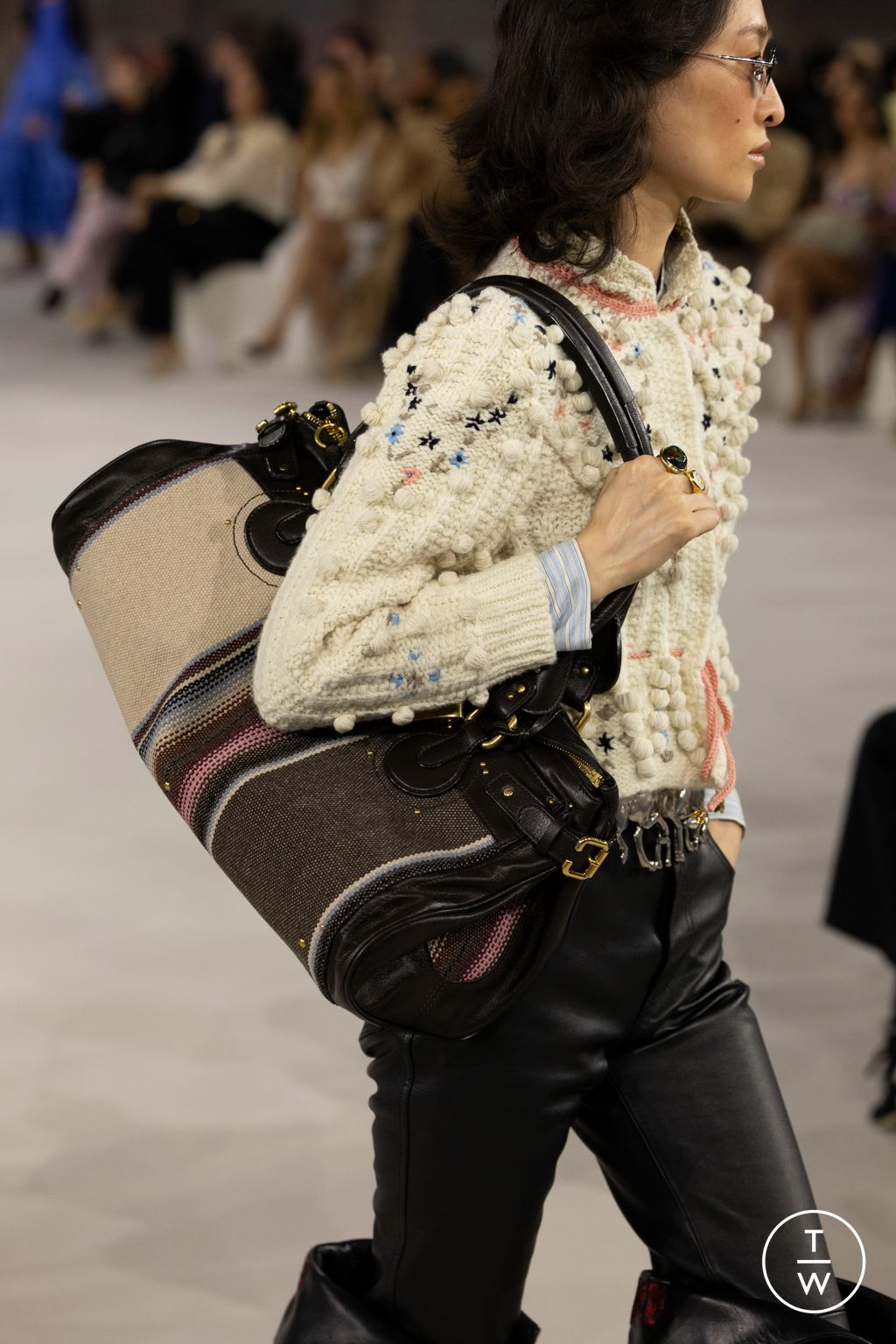Fashion Week Paris Fall/Winter 2026 look 11 from the Chloé collection womenswear accessories