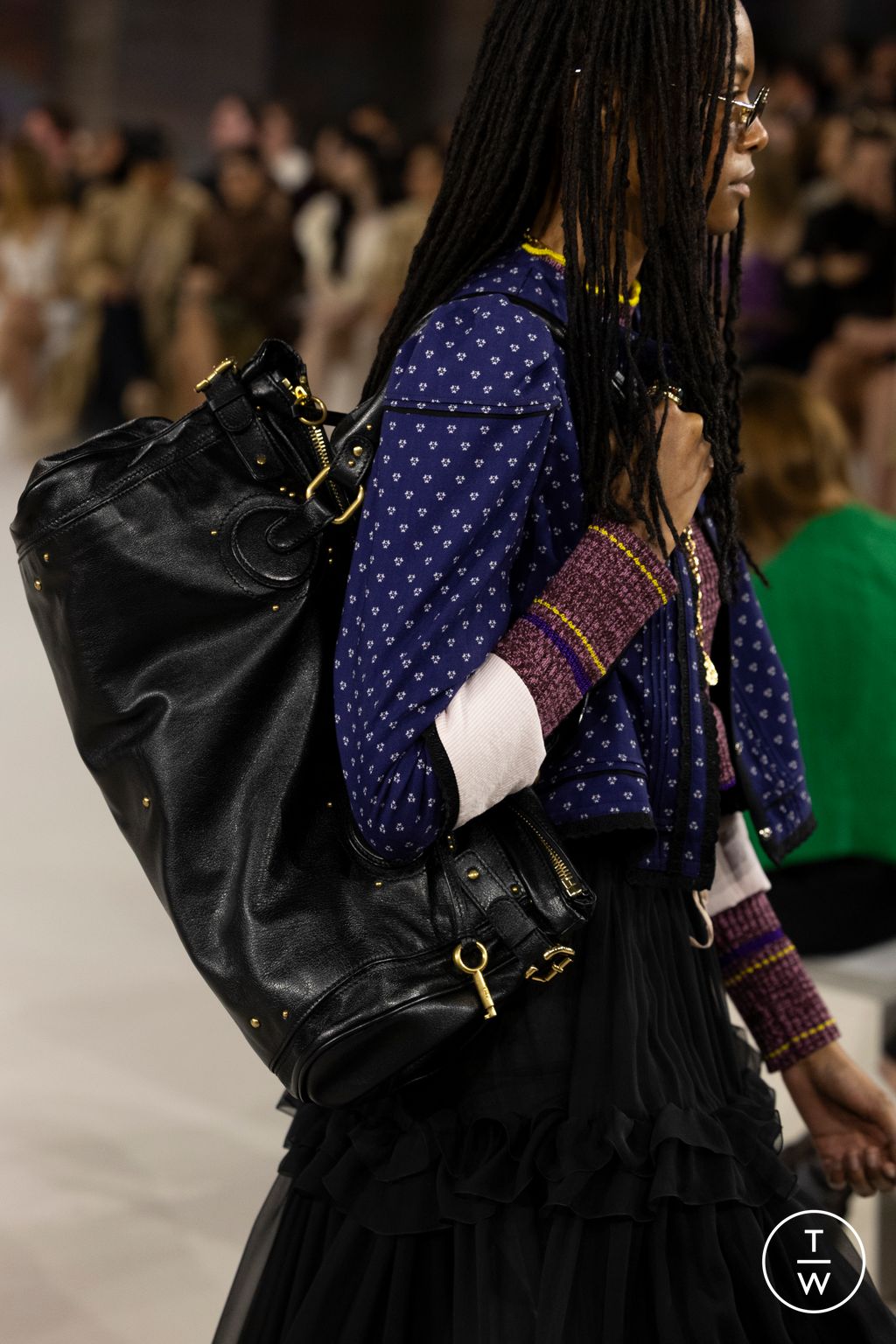 Fashion Week Paris Fall/Winter 2026 look 18 from the Chloé collection 女装配饰