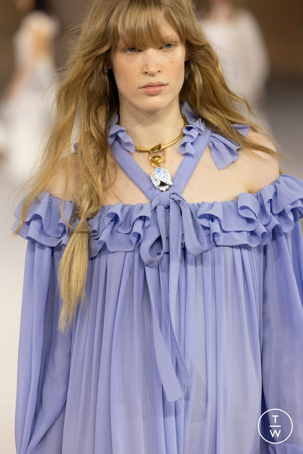 Fashion Week Paris Fall/Winter 2026 look 49 from the Chloé collection womenswear accessories