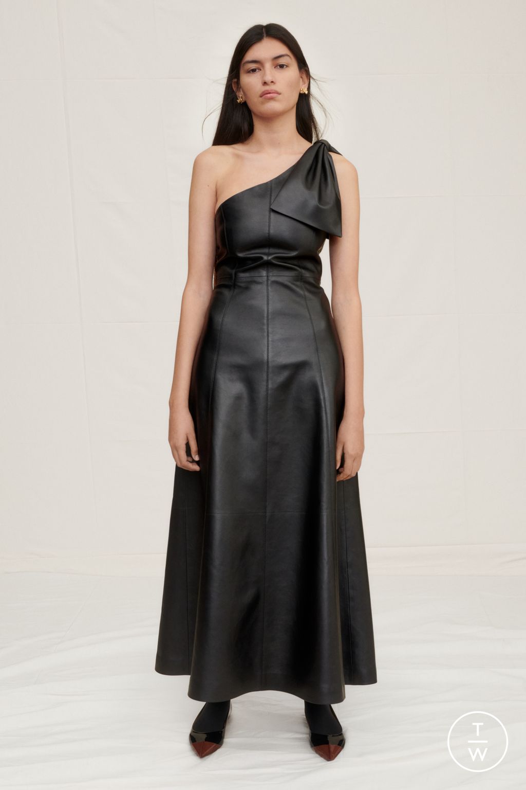 Fashion Week Paris Resort 2024 look 19 from the Chloé collection womenswear