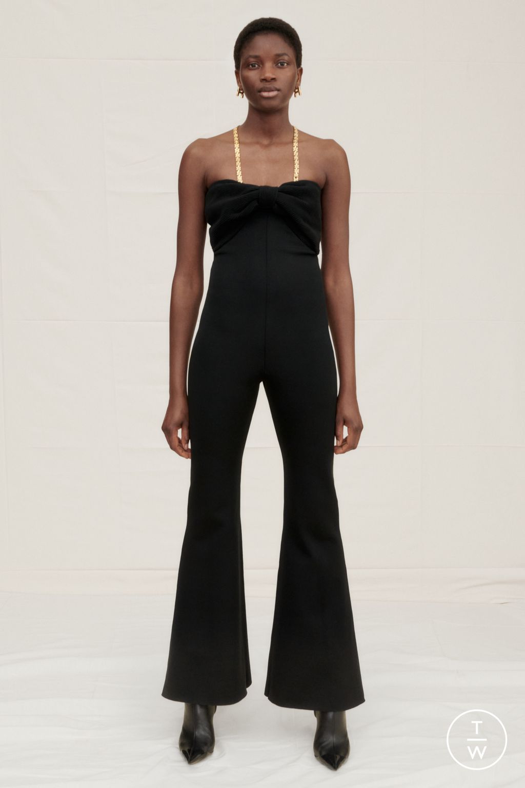 Fashion Week Paris Resort 2024 look 9 from the Chloé collection womenswear