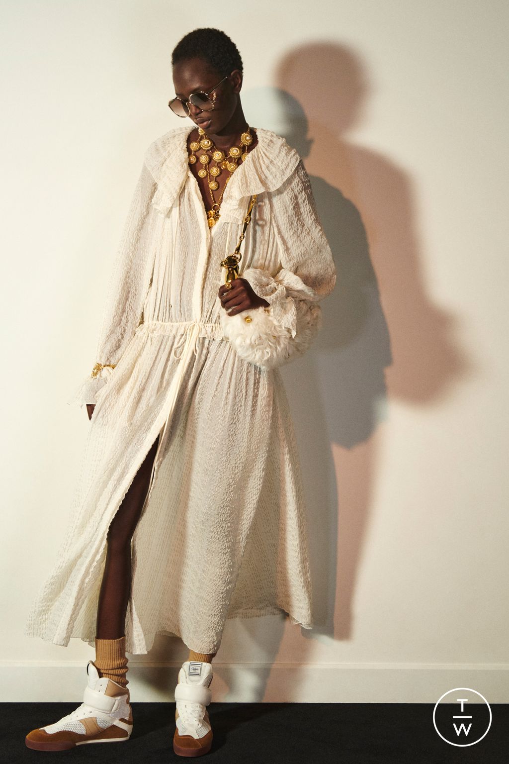 Fashion Week Paris Resort 2025 look 29 from the Chloé collection 女装
