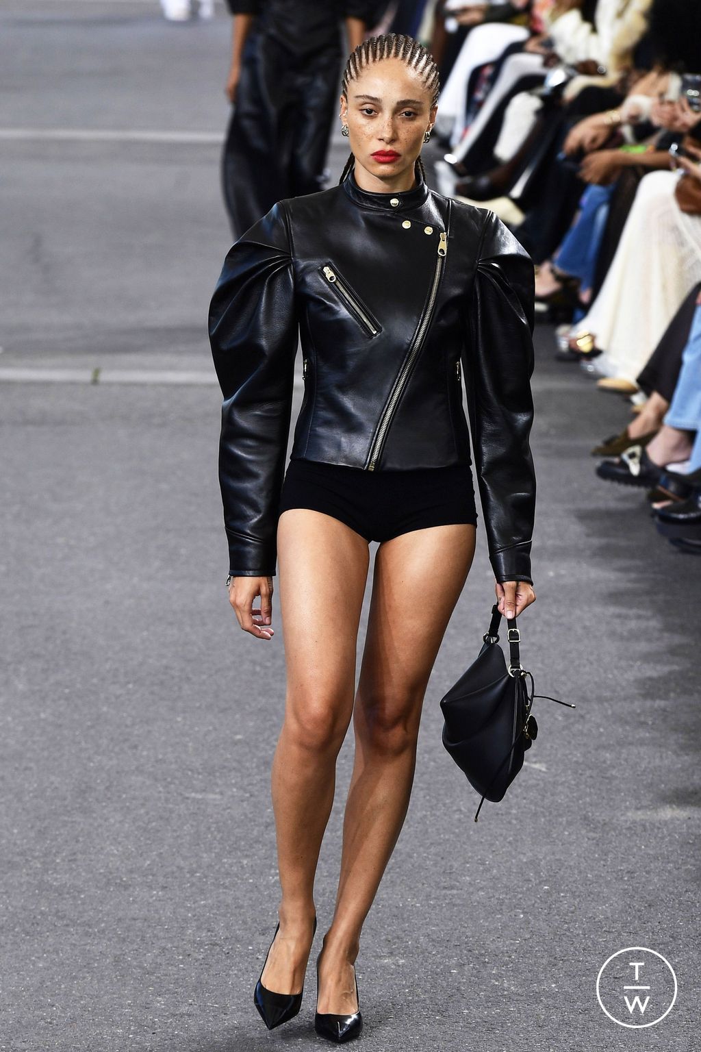 Fashion Week Paris Spring/Summer 2024 look 9 from the Chloé collection womenswear