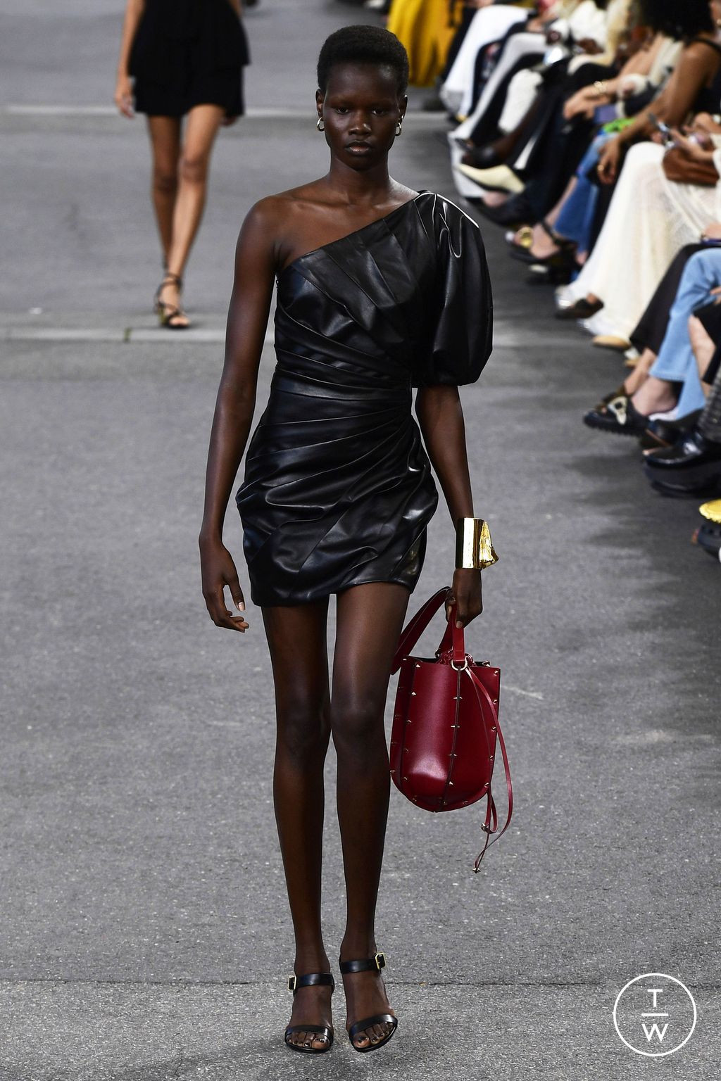 Fashion Week Paris Spring/Summer 2024 look 23 from the Chloé collection womenswear
