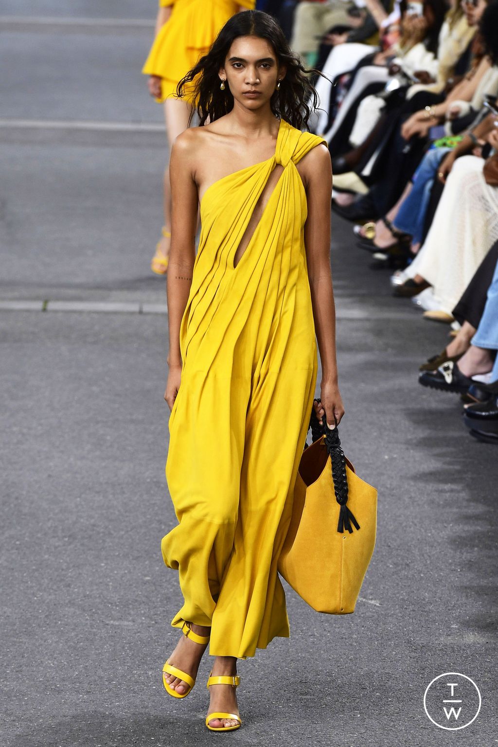 Fashion Week Paris Spring/Summer 2024 look 25 from the Chloé collection 女装