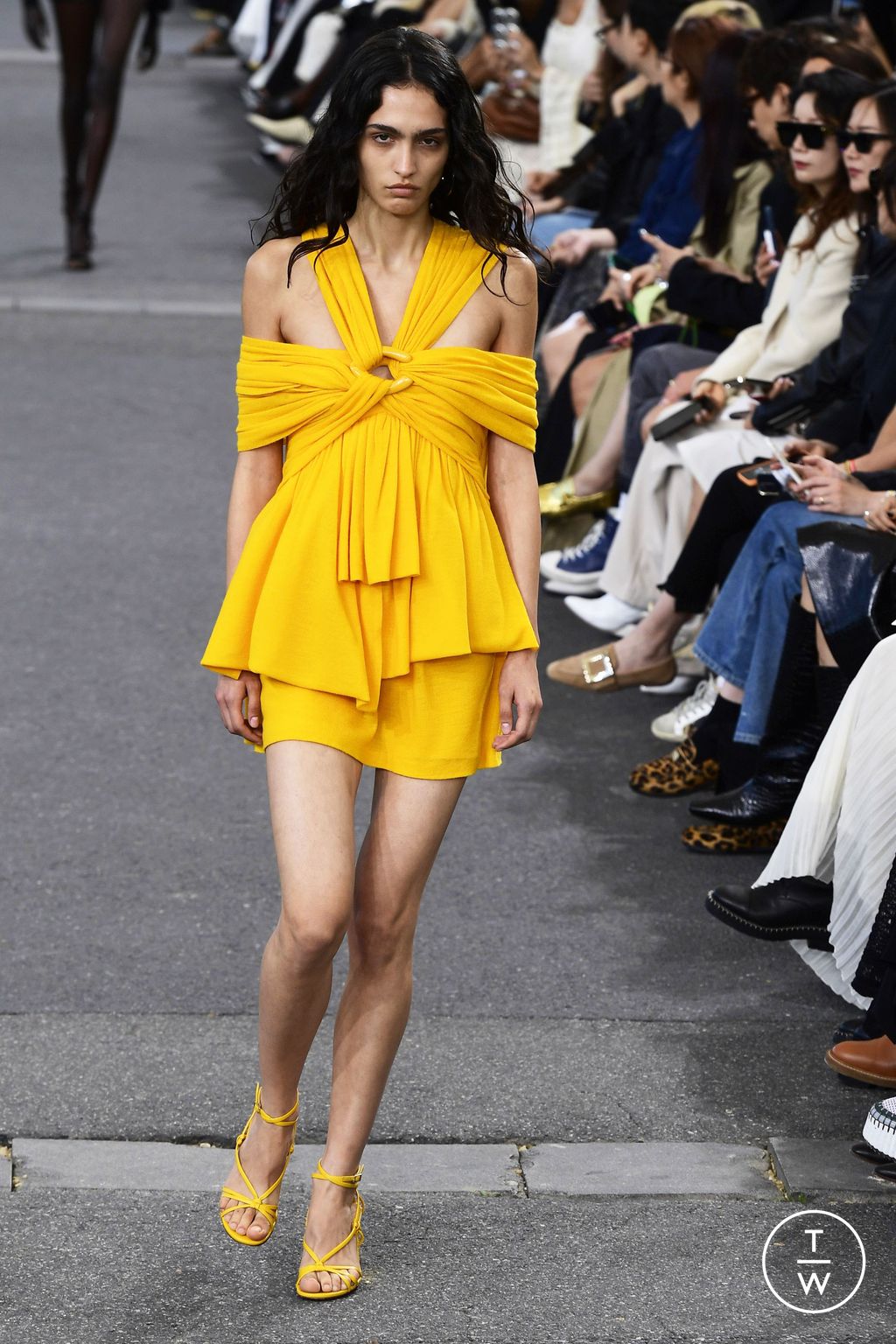 Fashion Week Paris Spring/Summer 2024 look 26 from the Chloé collection womenswear