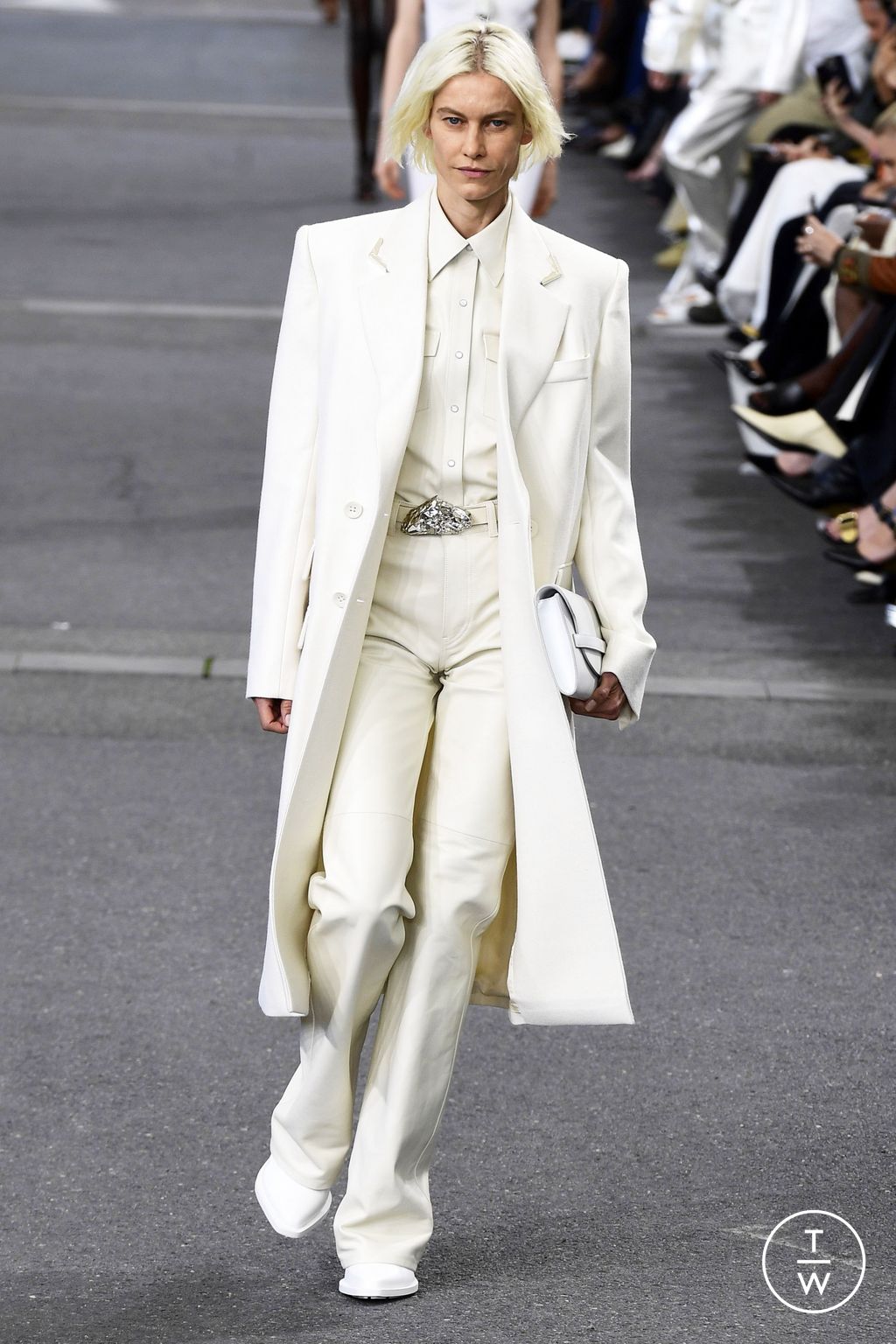 Fashion Week Paris Spring/Summer 2024 look 36 from the Chloé collection womenswear