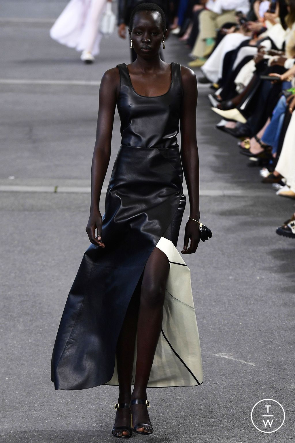 Fashion Week Paris Spring/Summer 2024 look 40 from the Chloé collection 女装