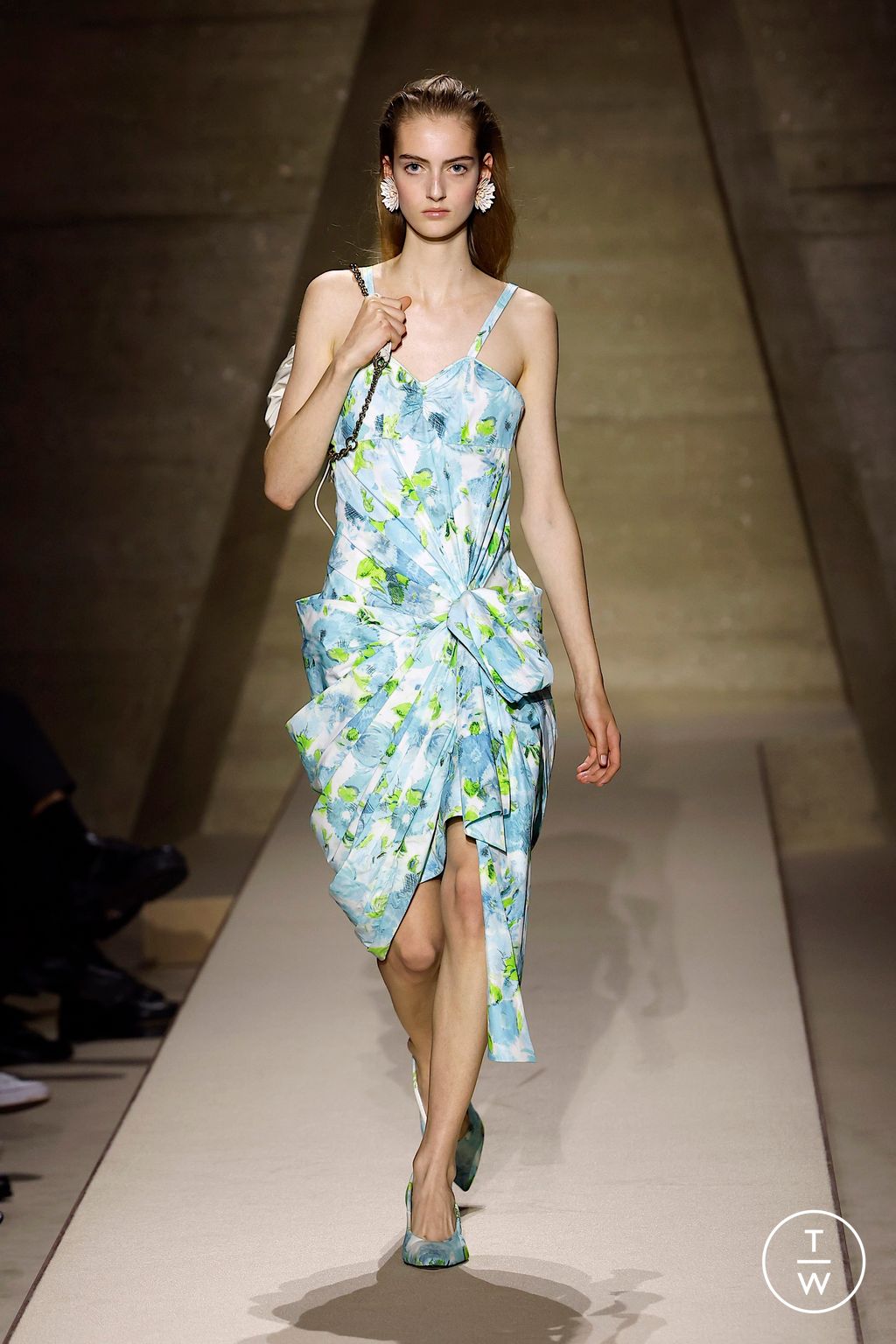 Fashion Week Paris Spring/Summer 2026 look 12 from the Chloé collection womenswear