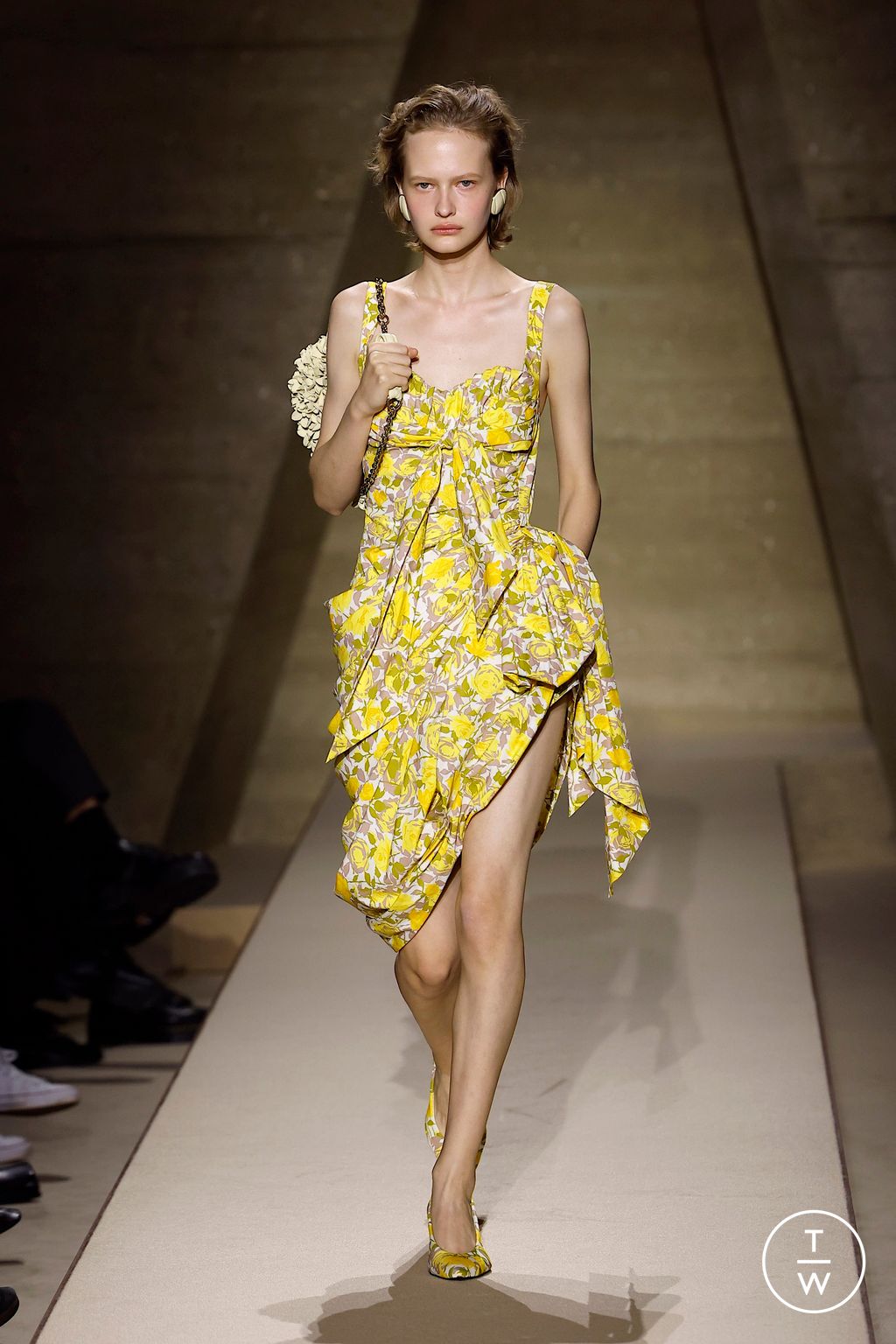 Fashion Week Paris Spring/Summer 2026 look 14 from the Chloé collection womenswear