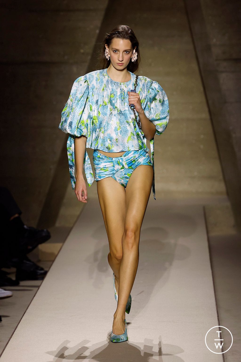 Fashion Week Paris Spring/Summer 2026 look 15 from the Chloé collection womenswear