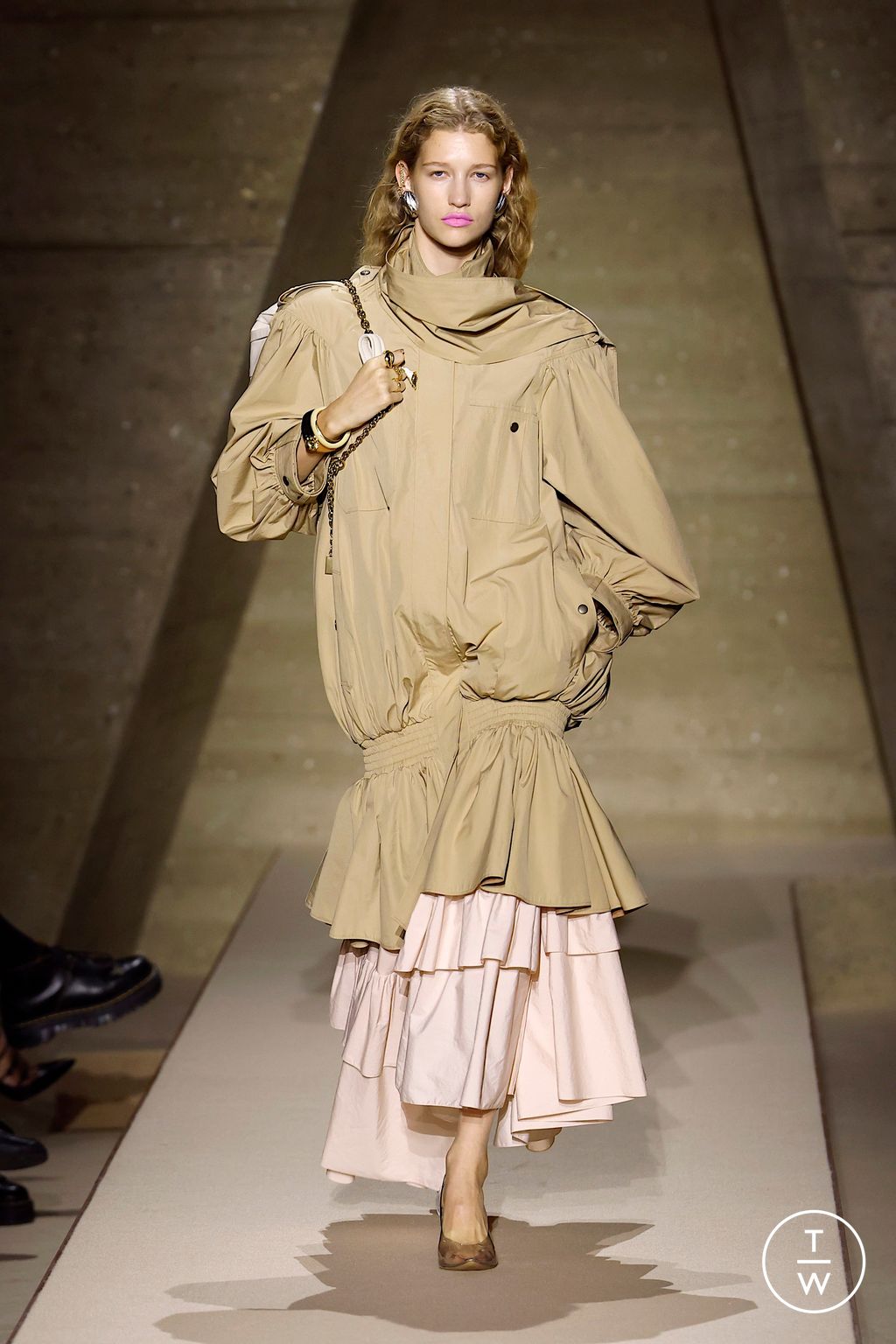 Fashion Week Paris Spring/Summer 2026 look 24 from the Chloé collection womenswear