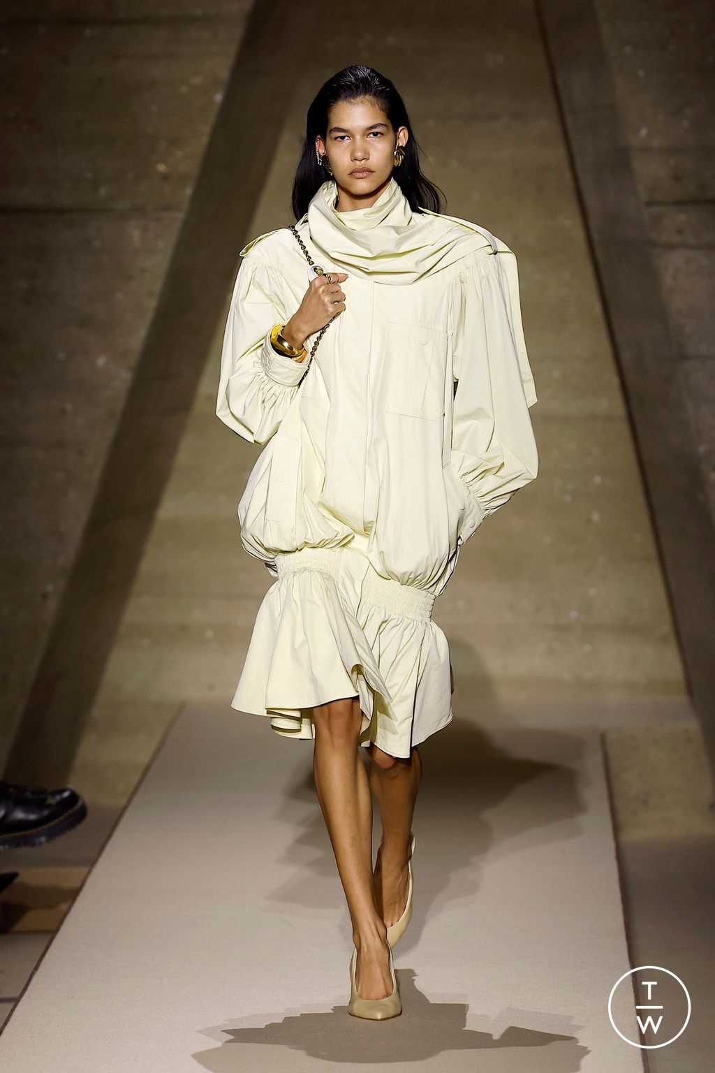 Fashion Week Paris Spring/Summer 2026 look 28 from the Chloé collection womenswear