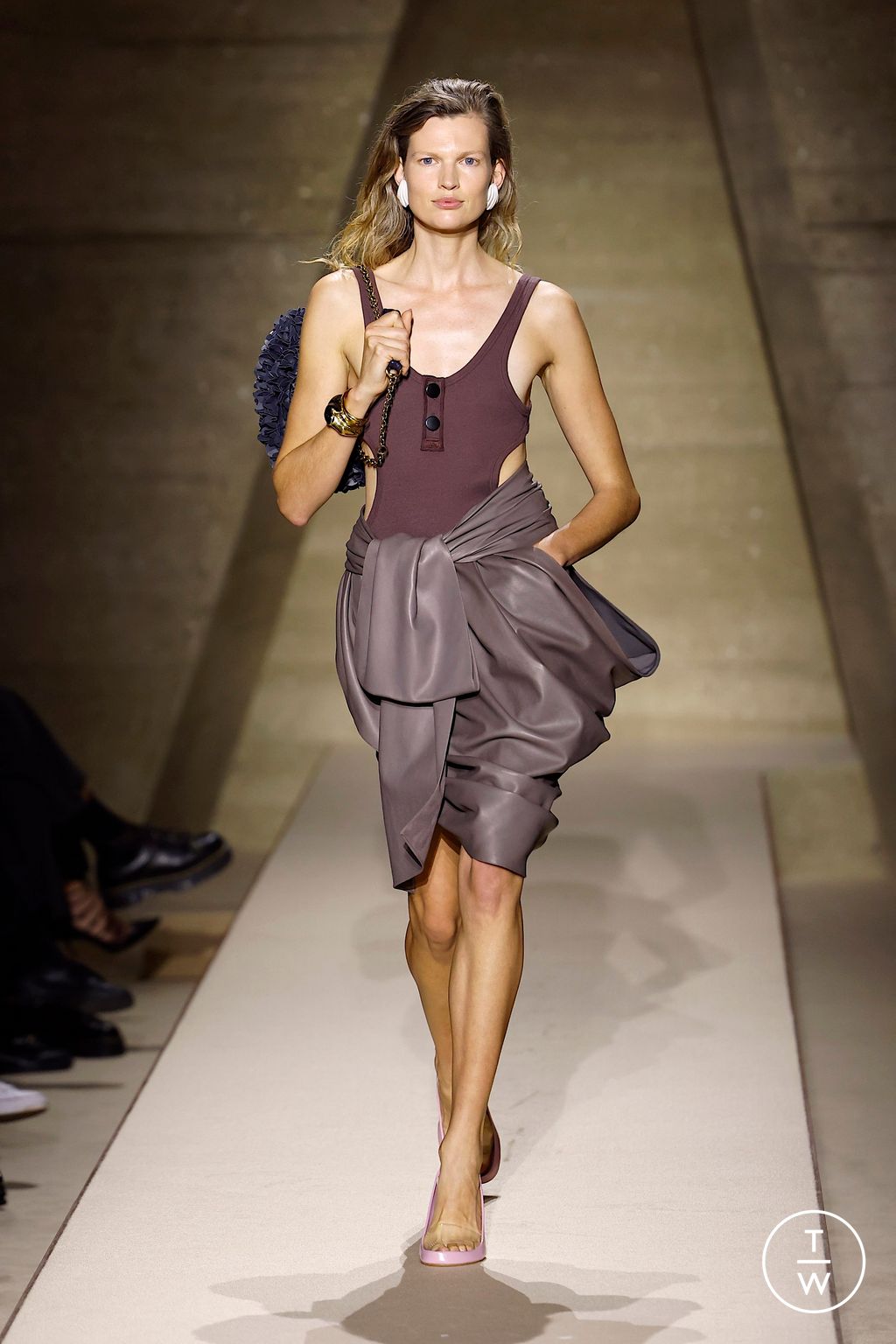 Fashion Week Paris Spring/Summer 2026 look 29 from the Chloé collection womenswear