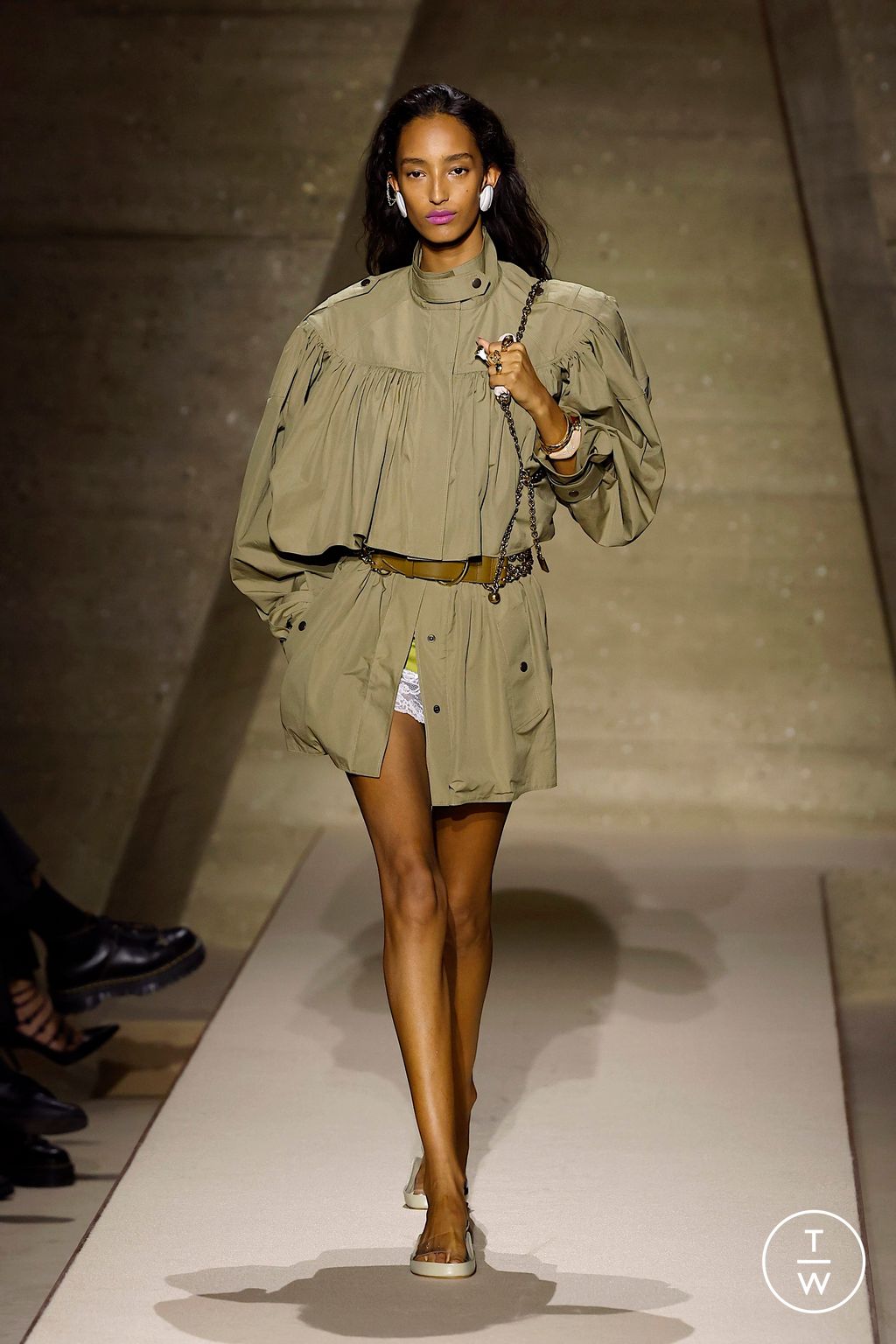 Fashion Week Paris Spring/Summer 2026 look 30 from the Chloé collection womenswear