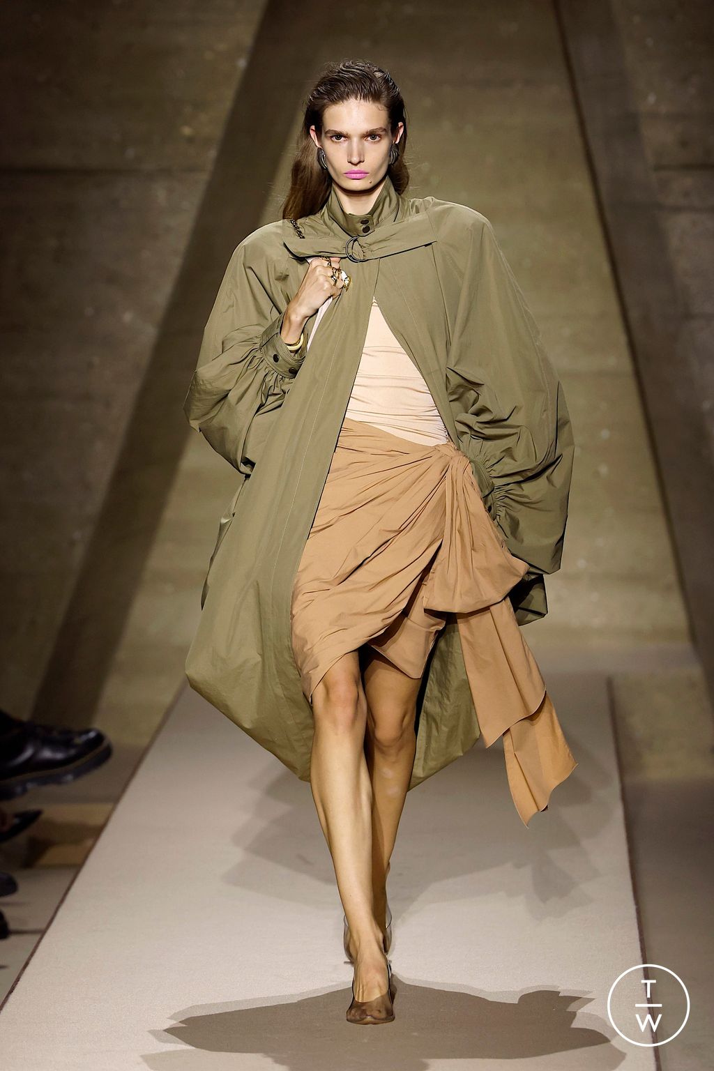 Fashion Week Paris Spring/Summer 2026 look 32 from the Chloé collection womenswear