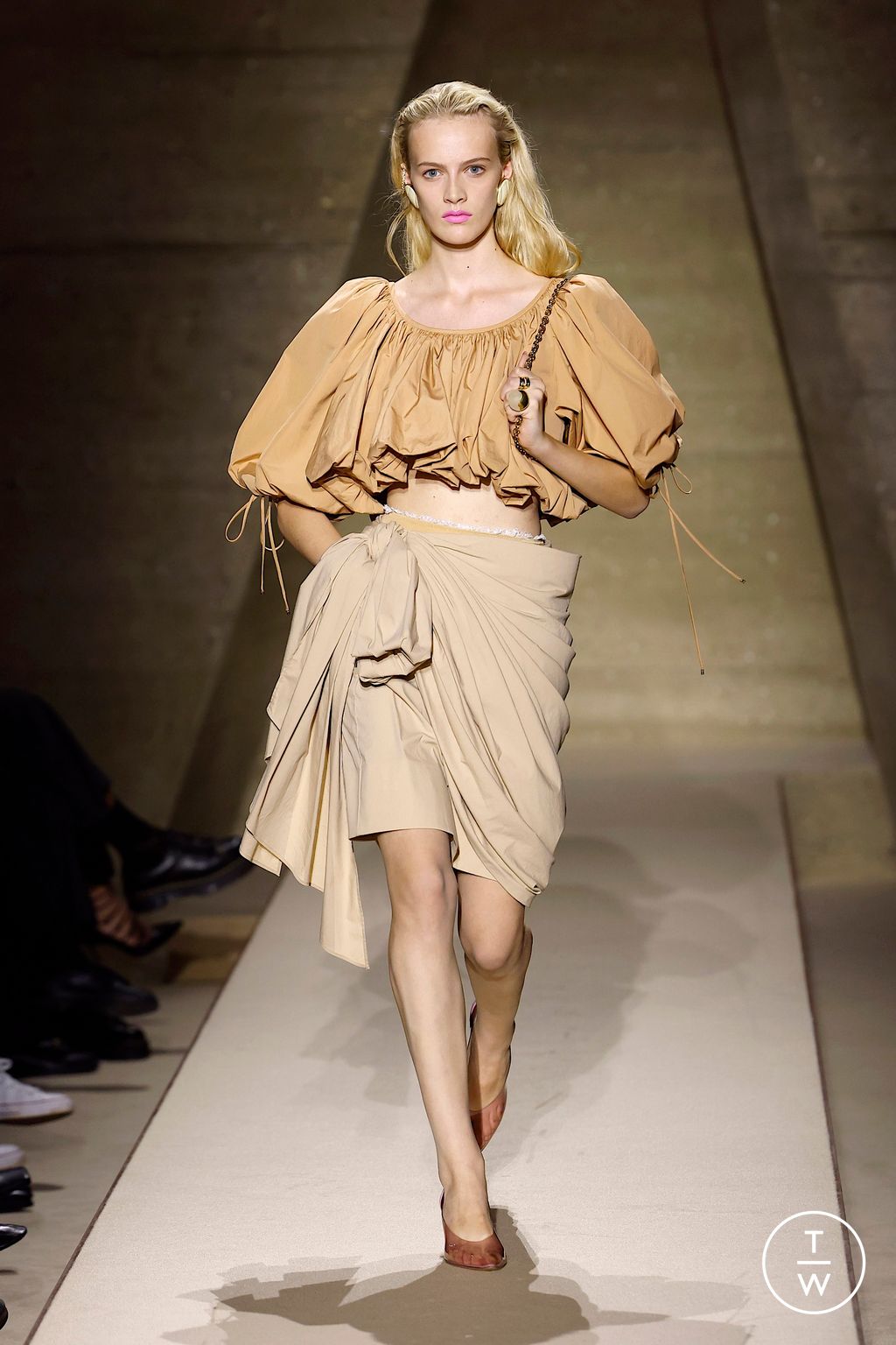 Fashion Week Paris Spring/Summer 2026 look 34 from the Chloé collection womenswear