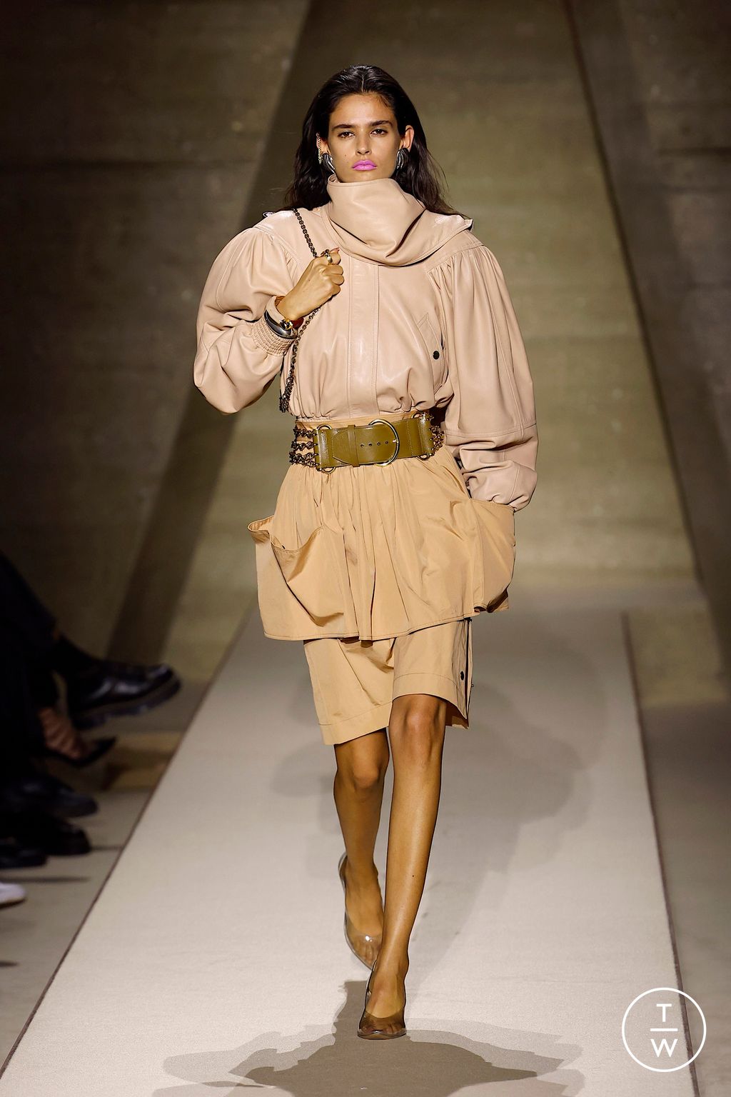 Fashion Week Paris Spring/Summer 2026 look 35 from the Chloé collection womenswear