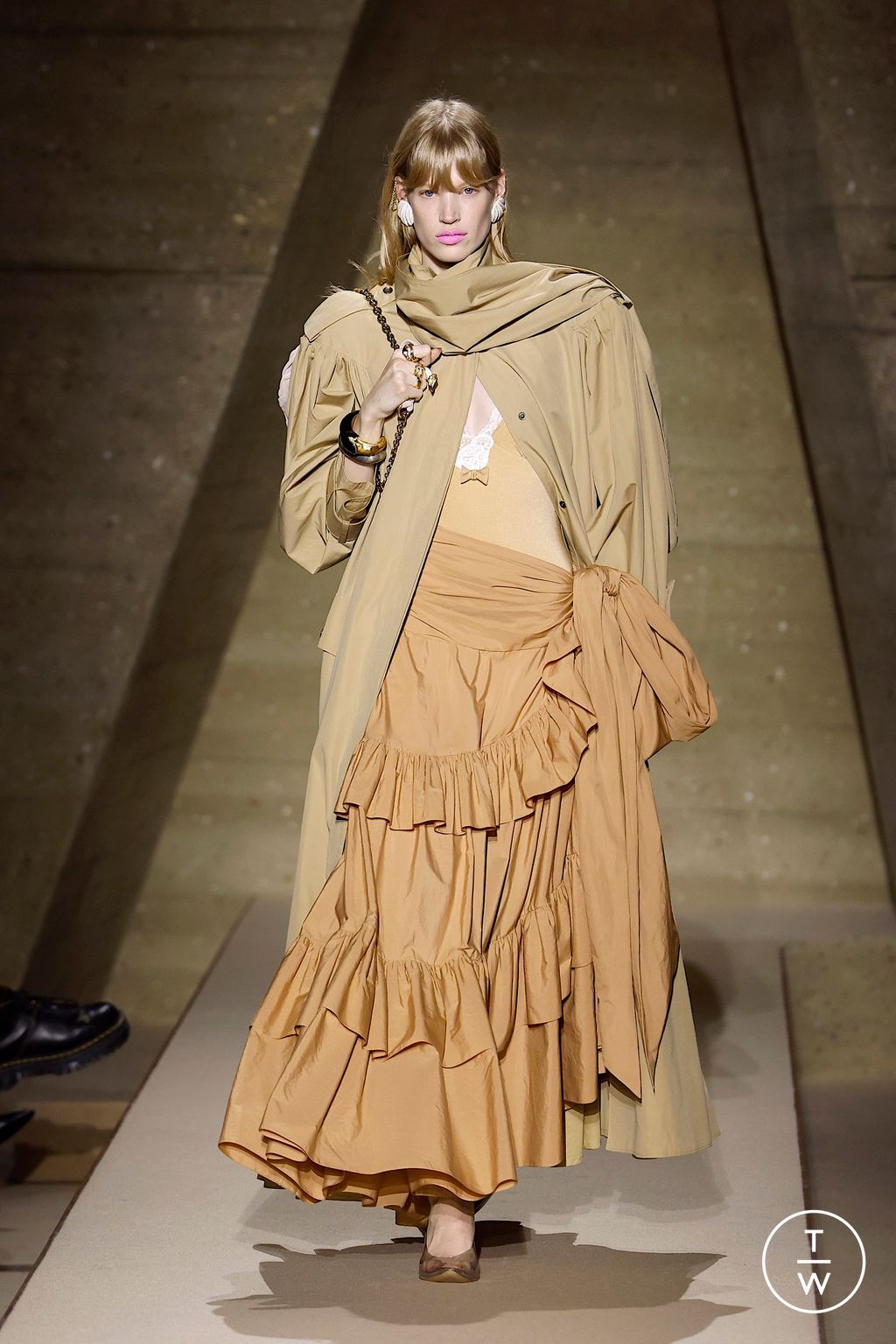 Fashion Week Paris Spring/Summer 2026 look 37 from the Chloé collection womenswear