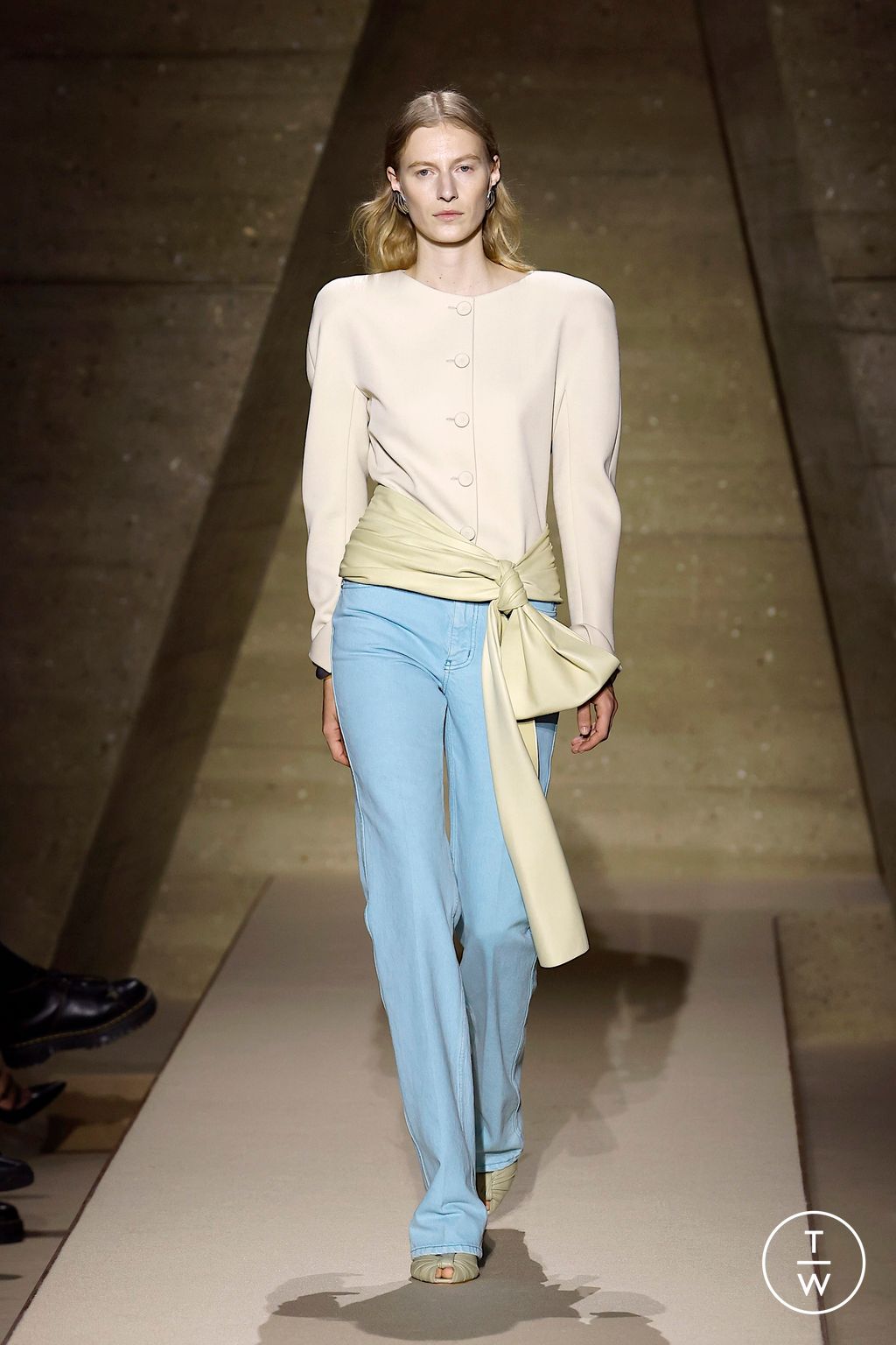 Fashion Week Paris Spring/Summer 2026 look 49 from the Chloé collection womenswear