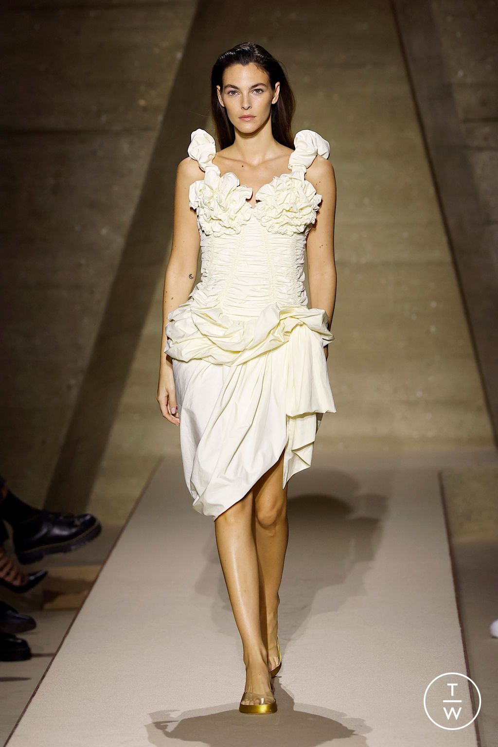 Fashion Week Paris Spring/Summer 2026 look 56 from the Chloé collection womenswear