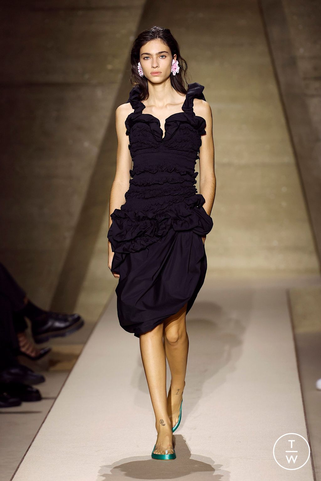 Fashion Week Paris Spring/Summer 2026 look 57 from the Chloé collection womenswear