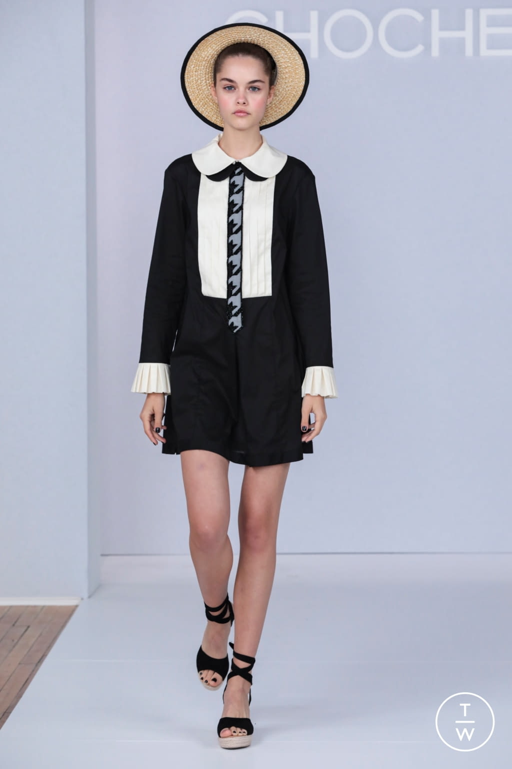 Fashion Week New York Spring/Summer 2021 look 13 from the Chocheng collection womenswear