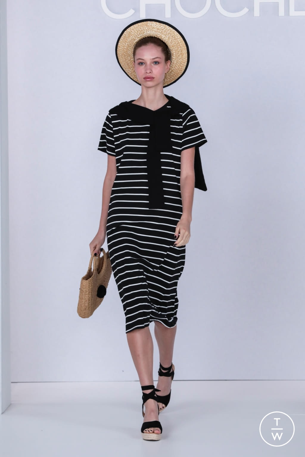 Fashion Week New York Spring/Summer 2021 look 22 from the Chocheng collection womenswear