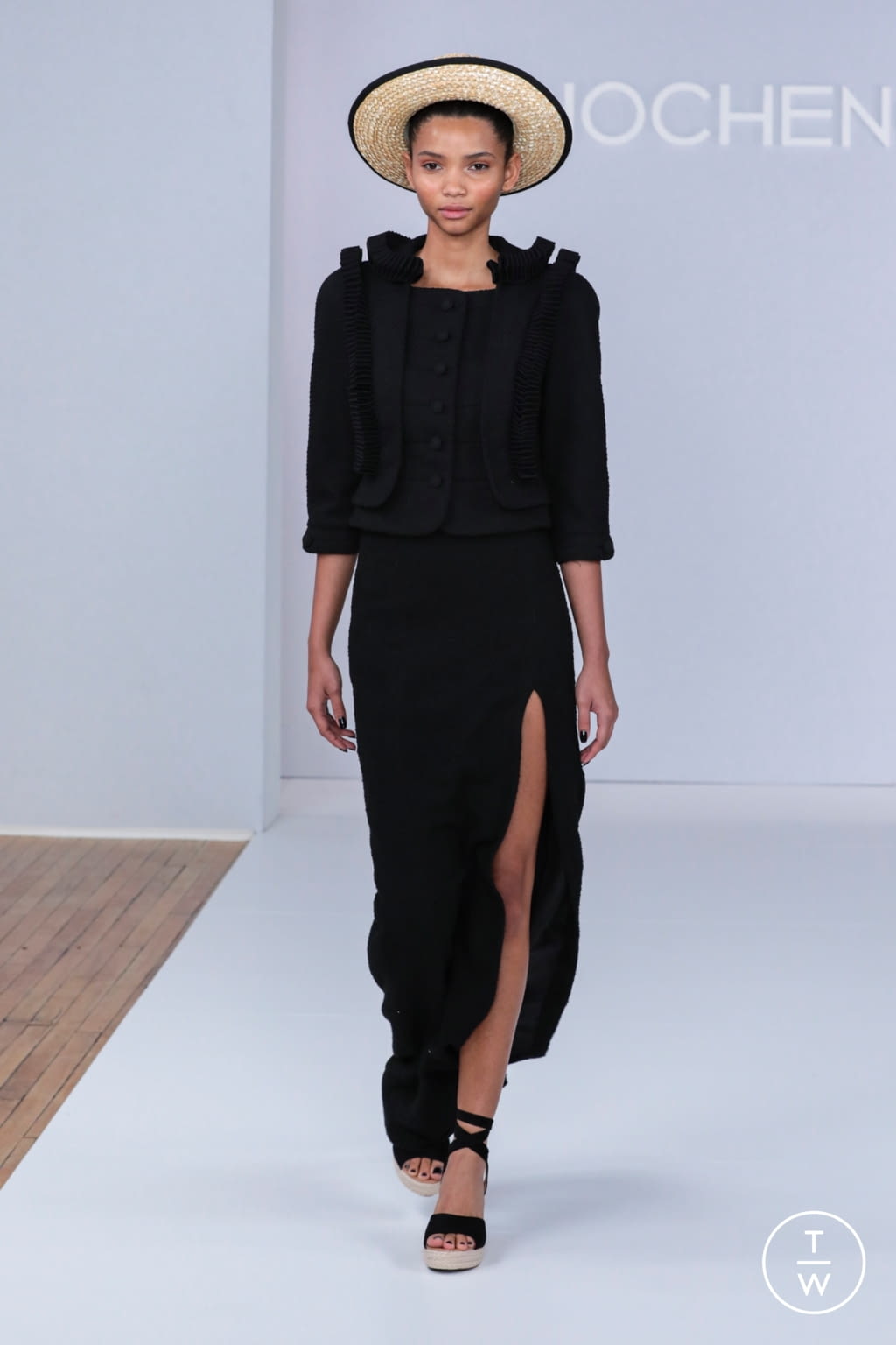 Fashion Week New York Spring/Summer 2021 look 26 from the Chocheng collection womenswear