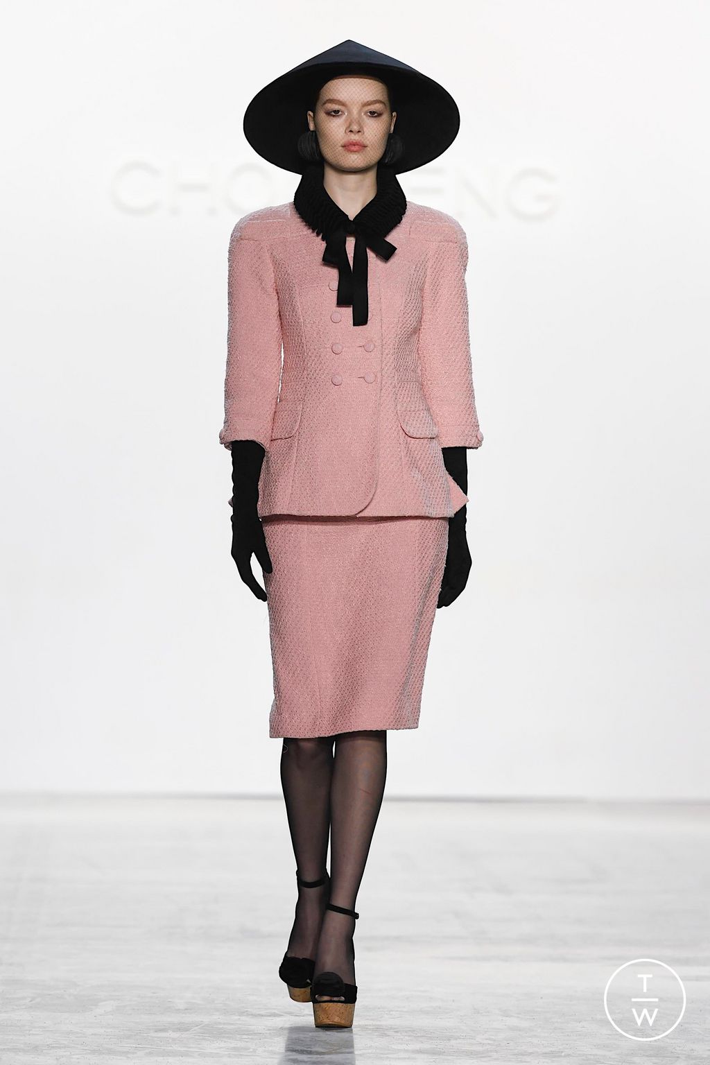 Fashion Week New York Fall/Winter 2023 look 9 de la collection Chocheng womenswear