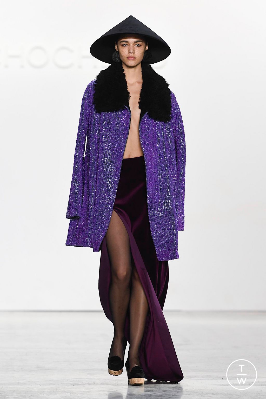 Fashion Week New York Fall/Winter 2023 look 29 from the Chocheng collection 女装
