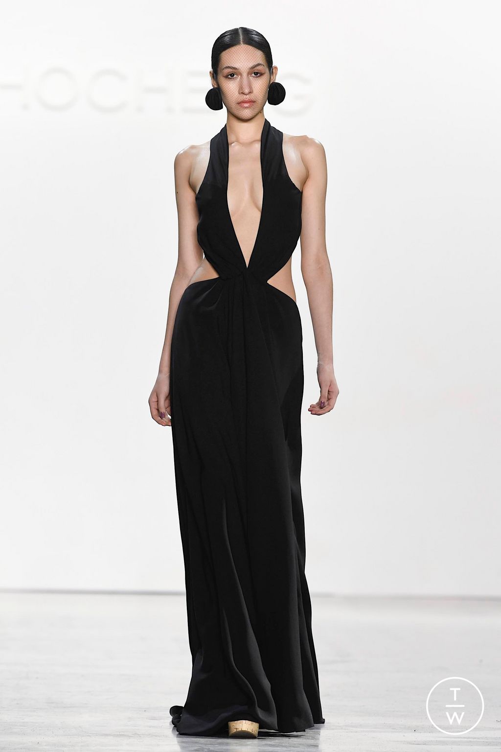 Fashion Week New York Fall/Winter 2023 look 35 de la collection Chocheng womenswear