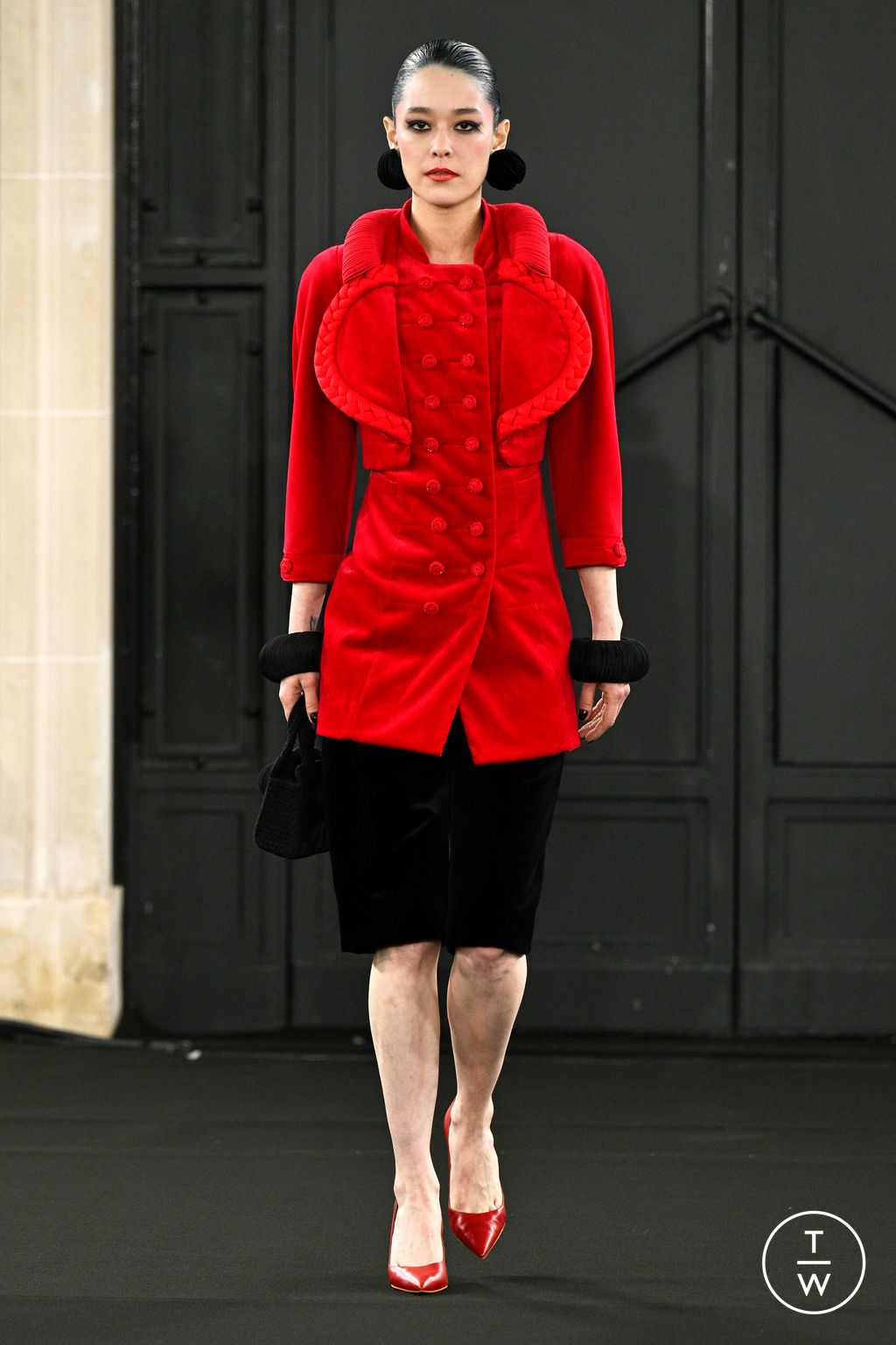 Fashion Week Paris Fall/Winter 2024 look 15 de la collection Chocheng womenswear