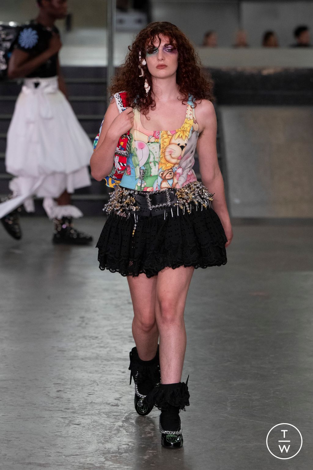 Fashion Week London Spring/Summer 2024 look 15 from the Chopova Lowena collection 女装