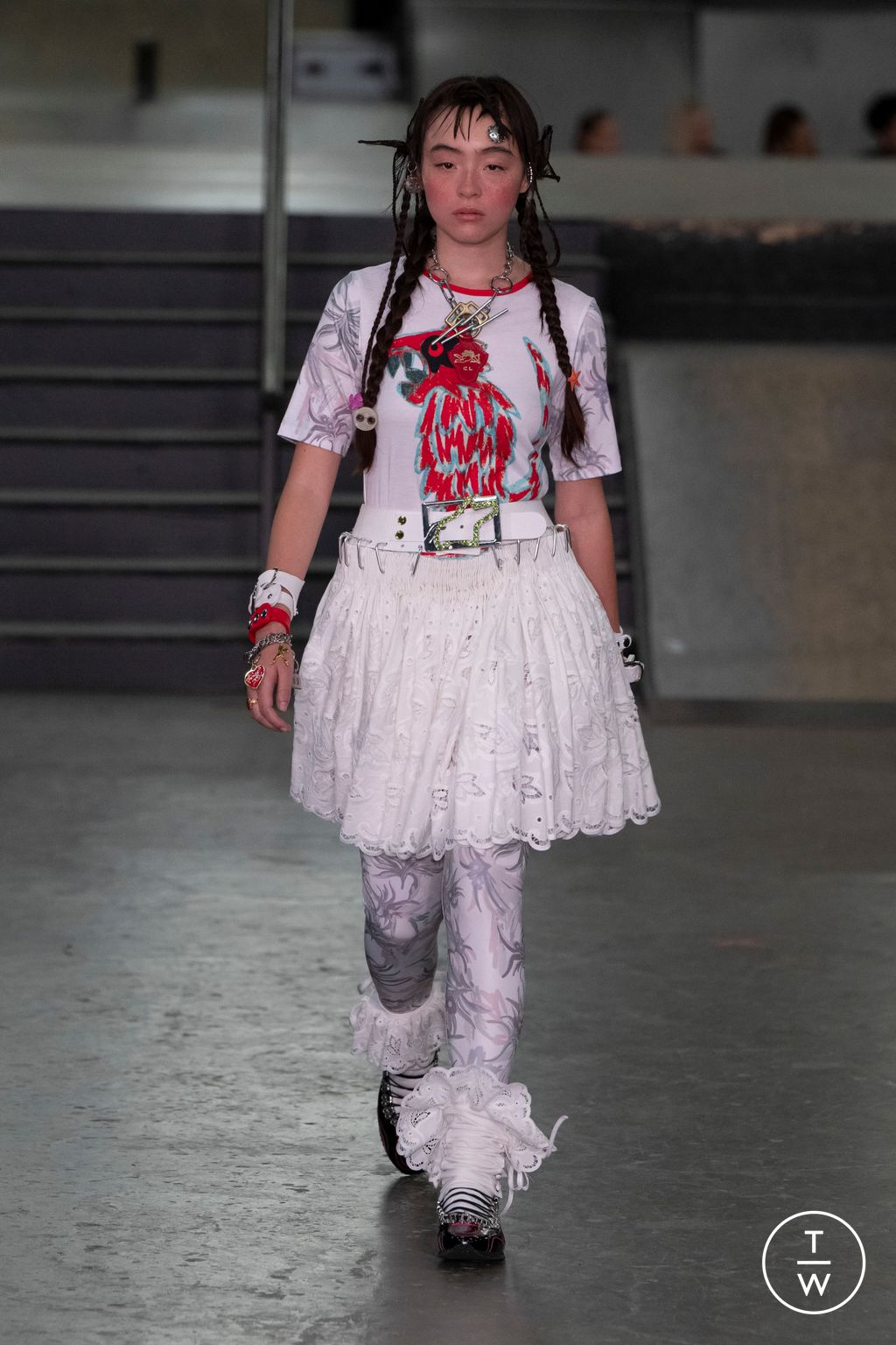Fashion Week London Spring/Summer 2024 look 23 from the Chopova Lowena collection 女装