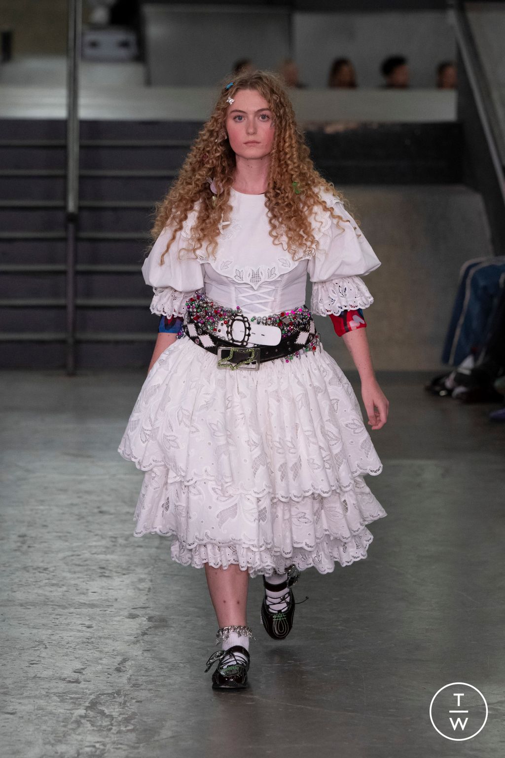 Fashion Week London Spring/Summer 2024 look 38 from the Chopova Lowena collection 女装