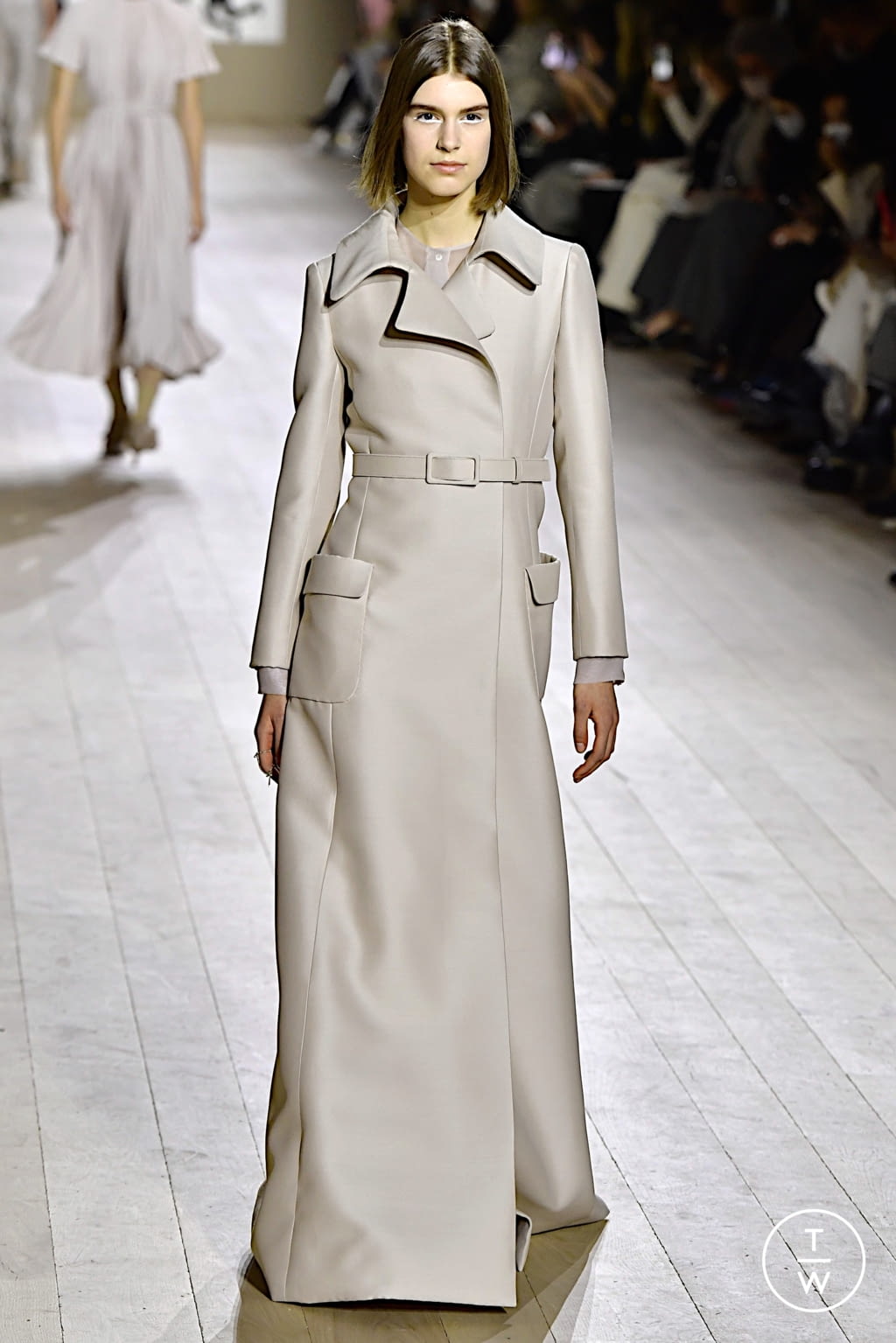 Fashion Week Paris Spring/Summer 2022 look 40 from the Christian Dior collection couture